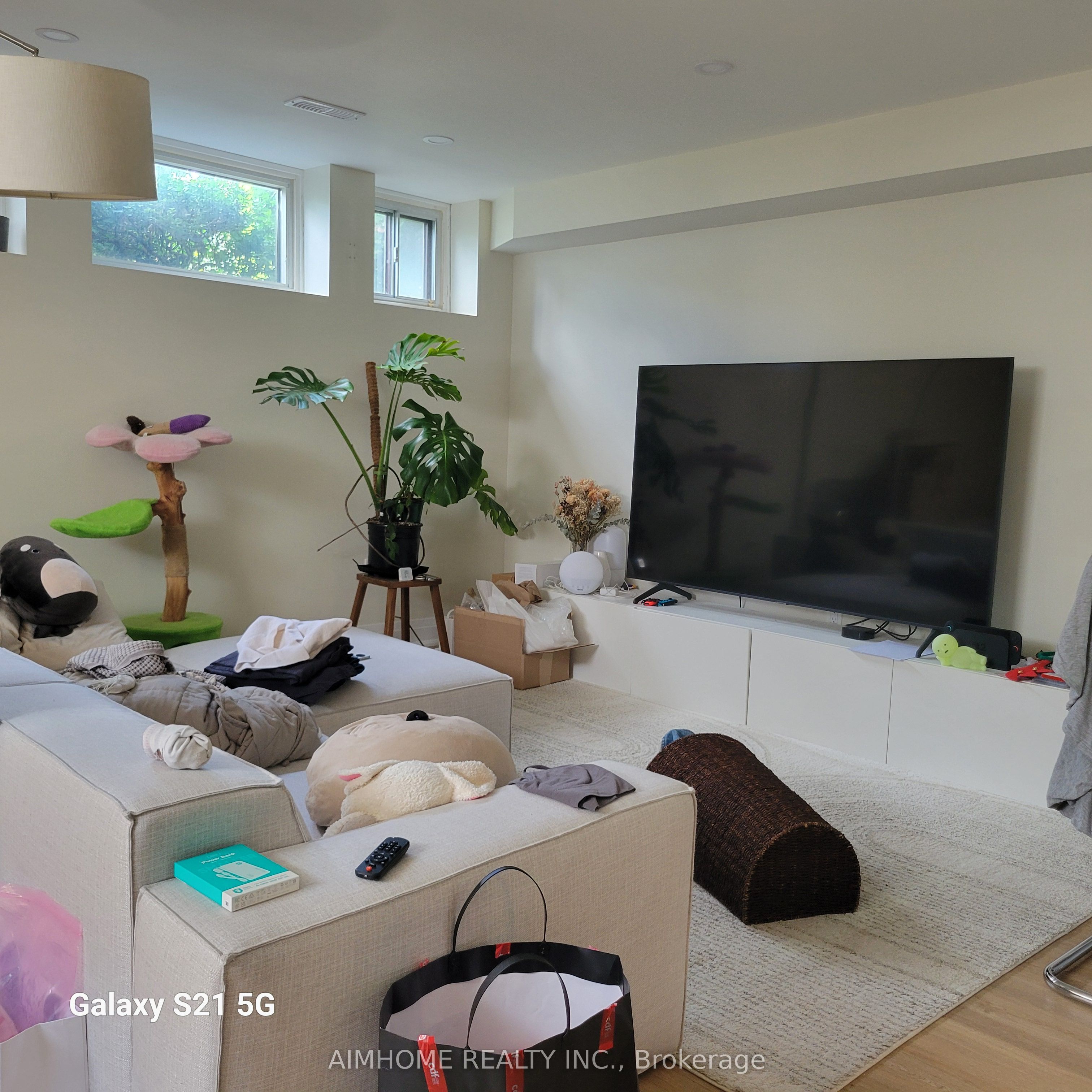 55 Santa Barbara Road Basement Property Photo 4