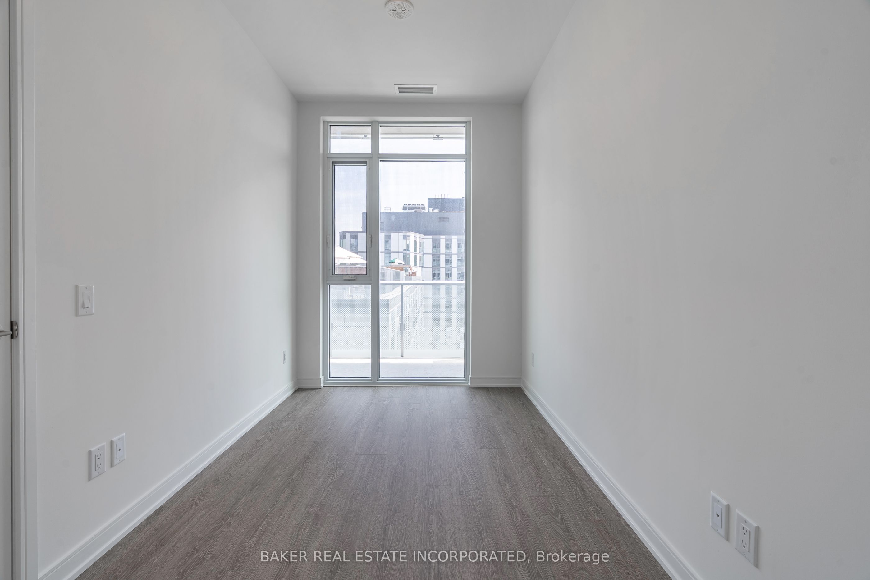 425 Front Street E 907 Property Photo 10