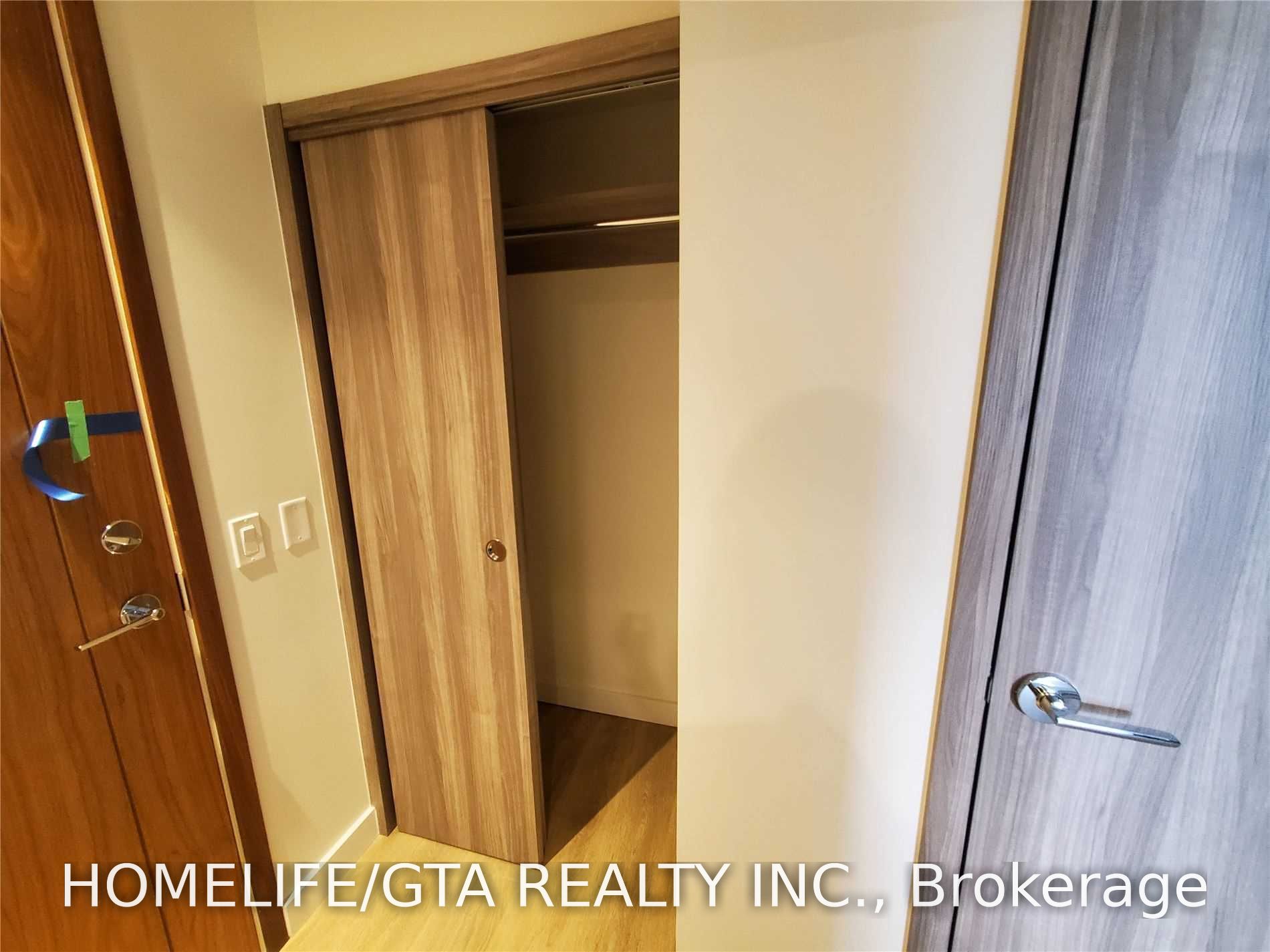 85 Mcmahon Drive 1508 Property Photo 14