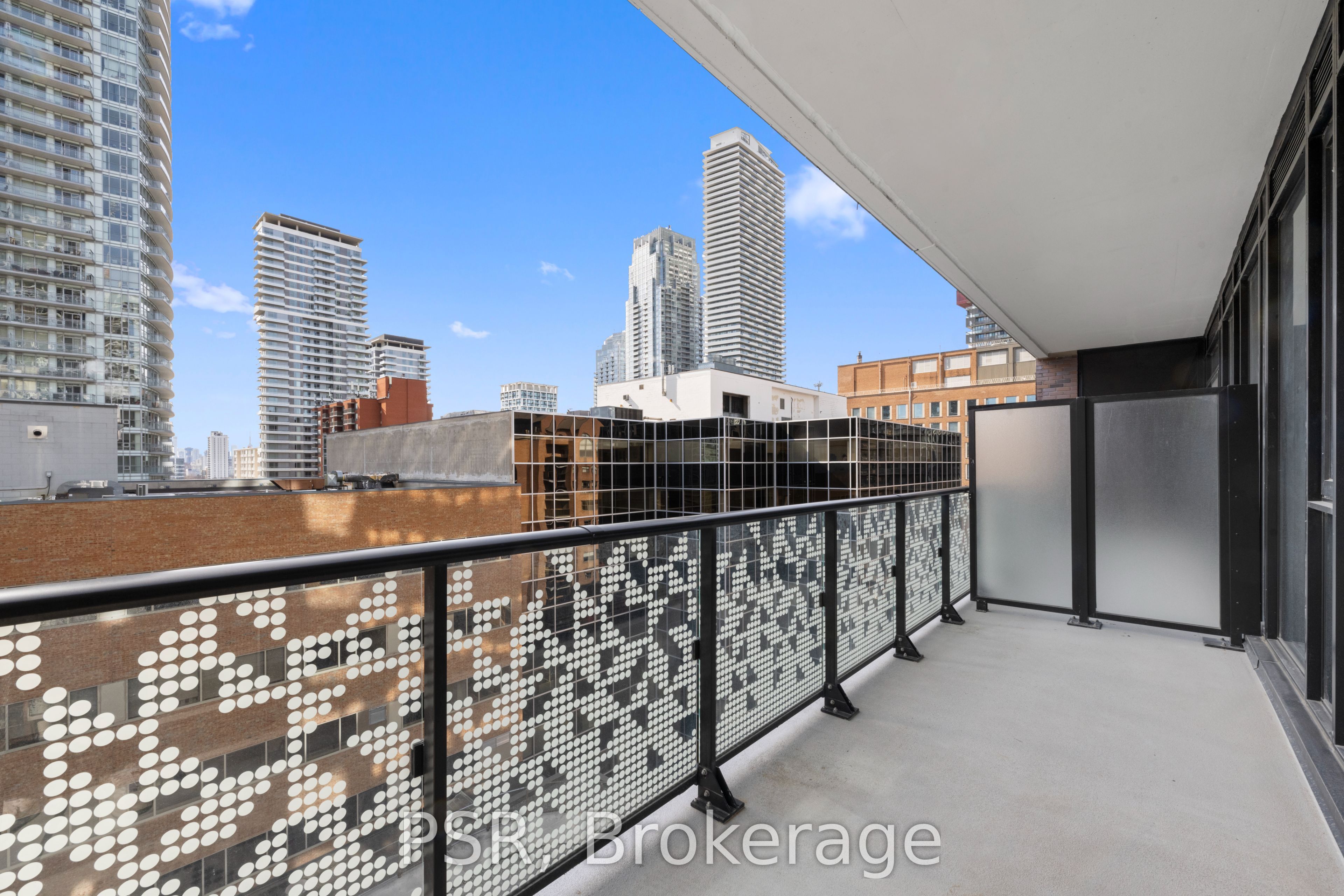 101 Roehampton Avenue 708 Property Photo 10