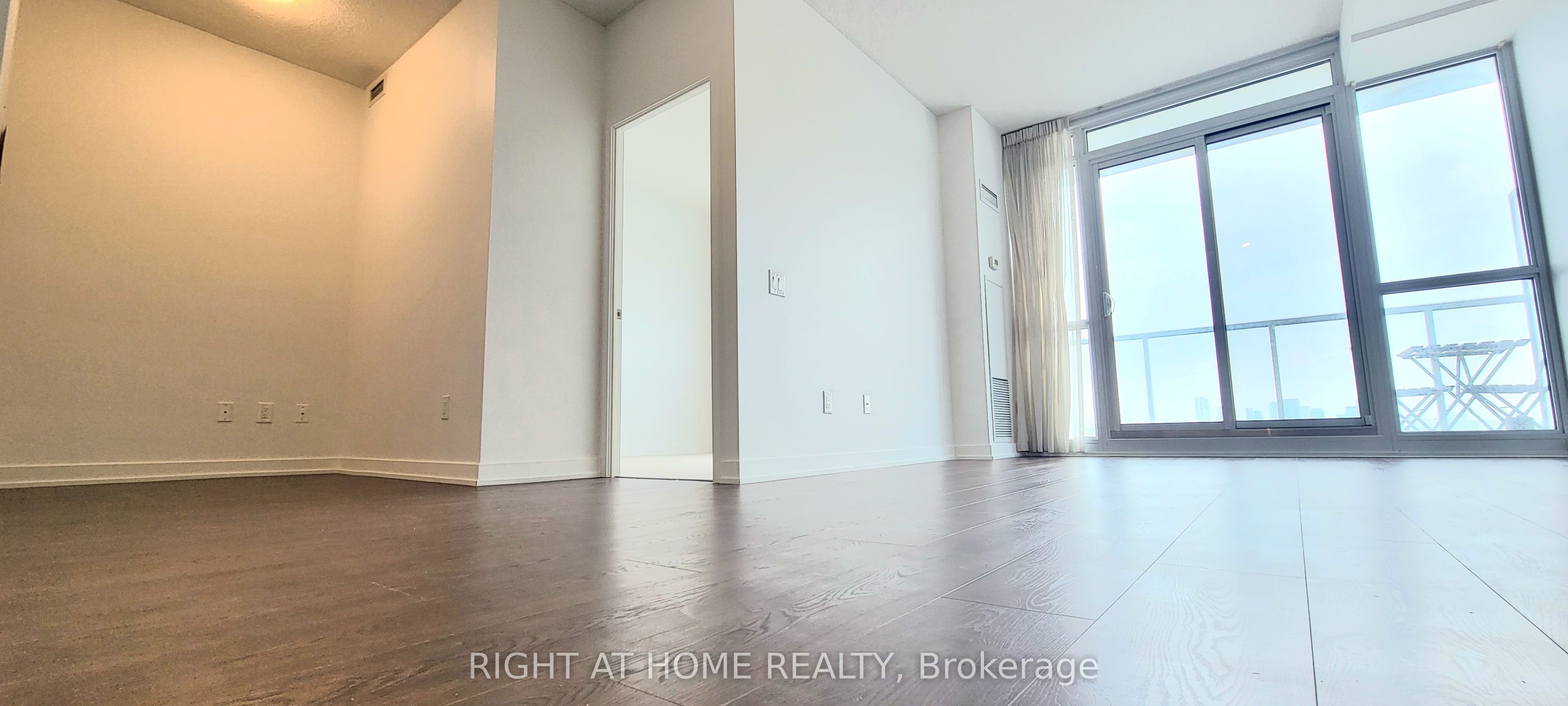 121 Mcmahon Drive 2703 Property Photo 6