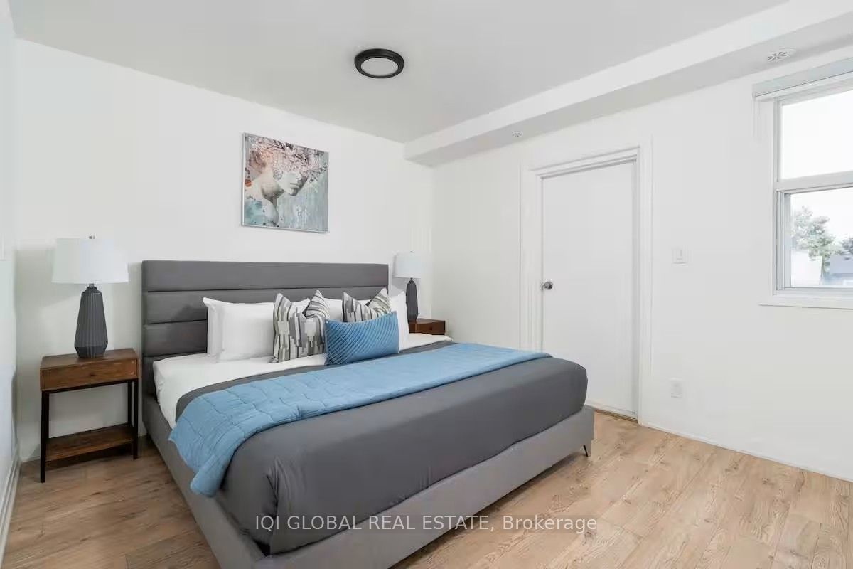 525 Ossington Avenue 2nd Floor Property Photo 11