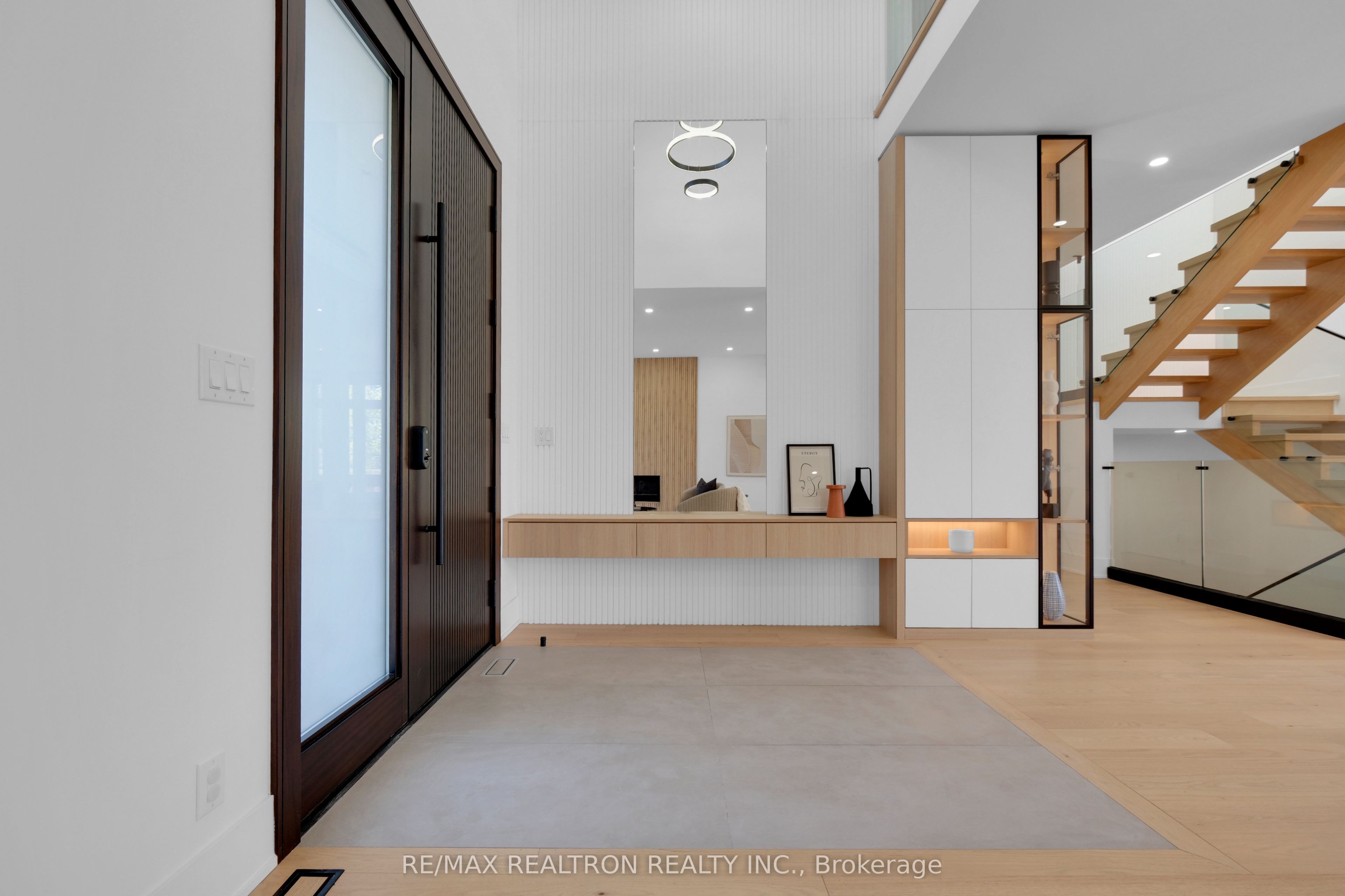 28 Ternhill Crescent Property Photo 7