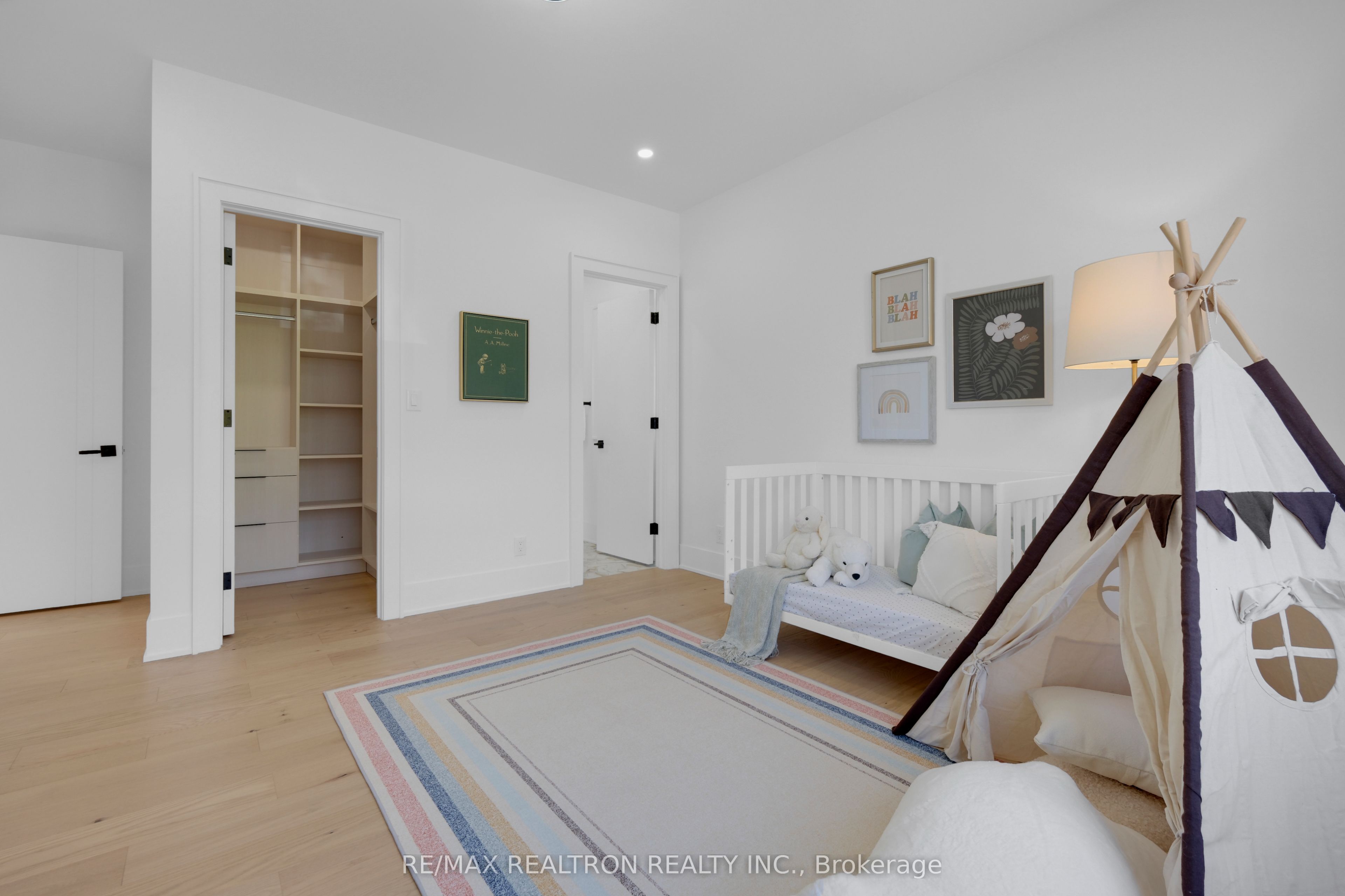 28 Ternhill Crescent Property Photo 33