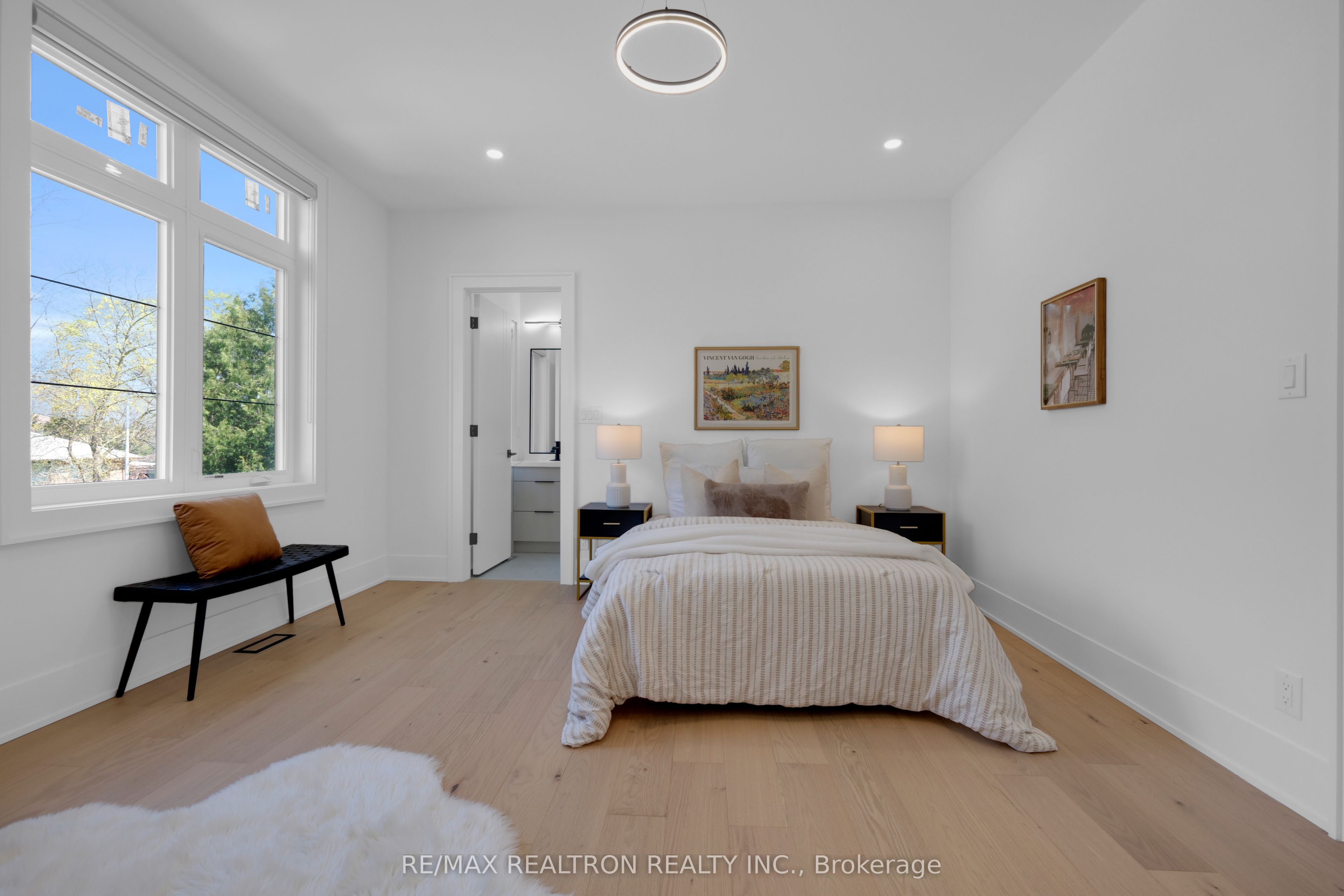 28 Ternhill Crescent Property Photo 37