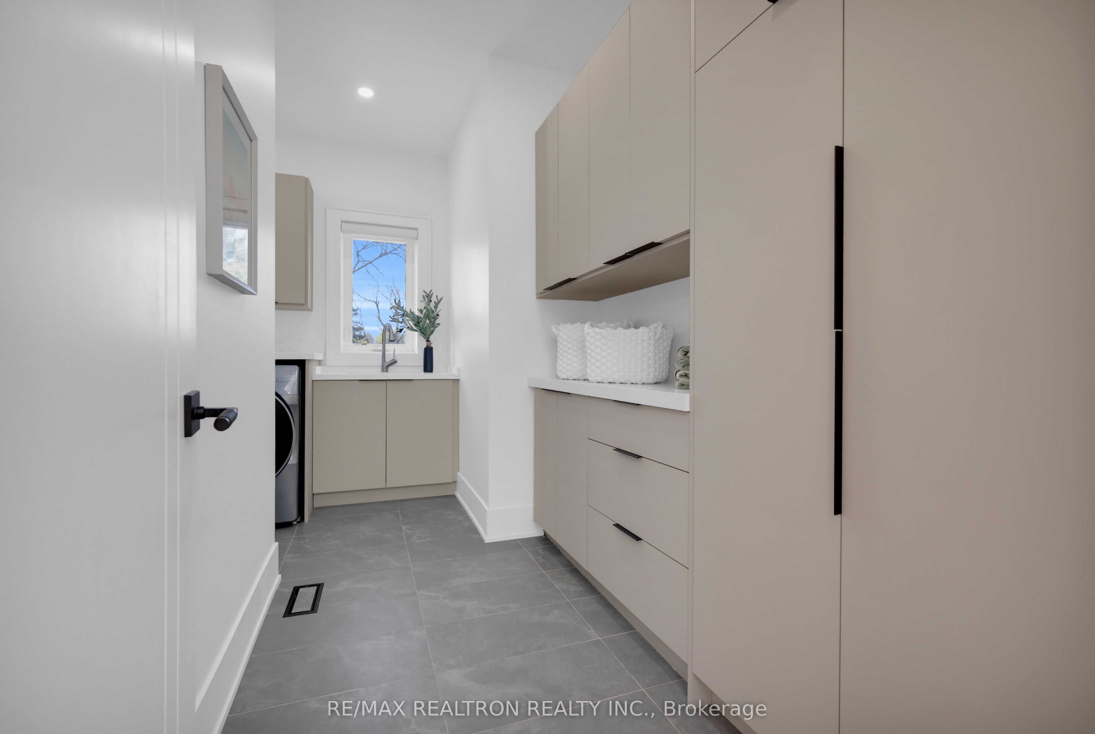 28 Ternhill Crescent Property Photo 44