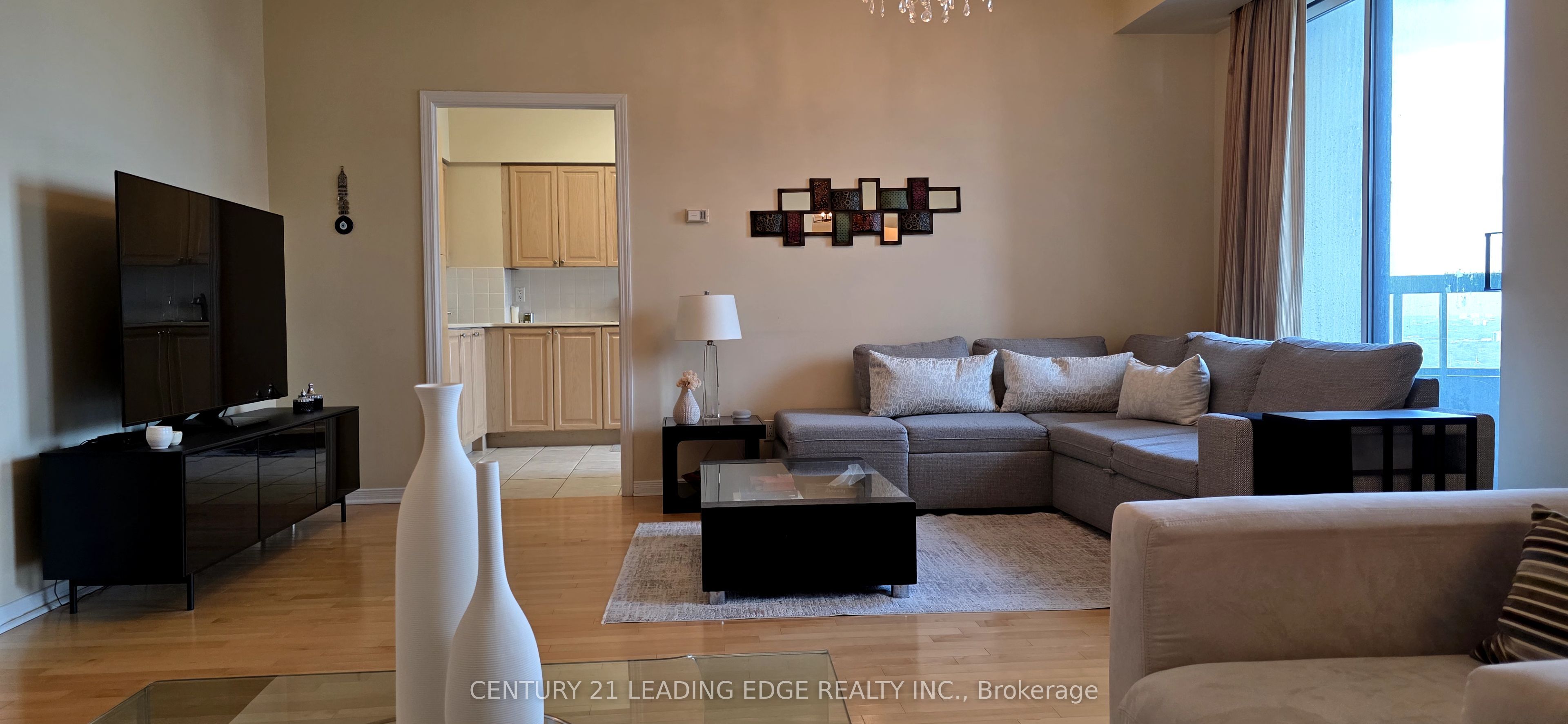 33 Empress Avenue Ph203 Property Photo 9