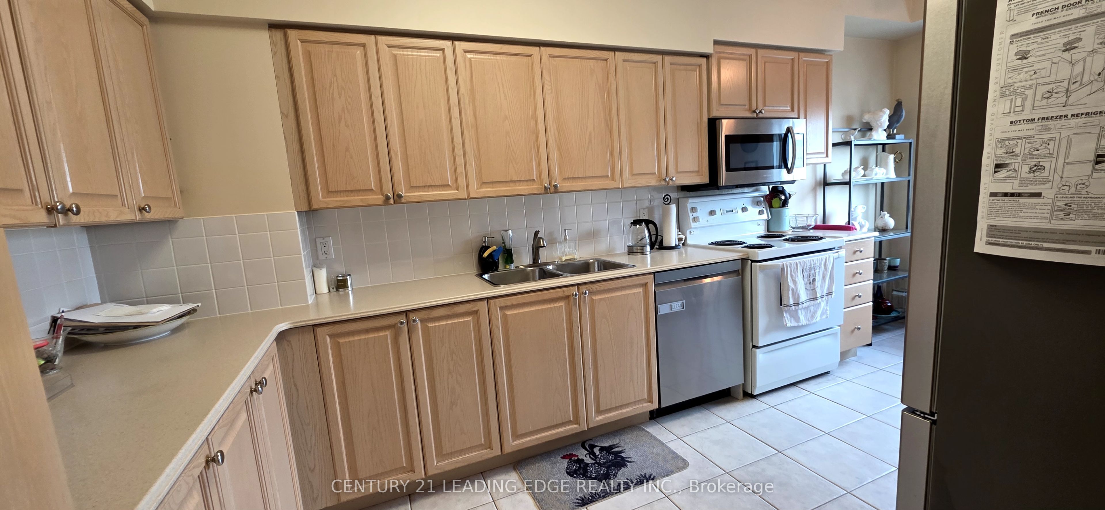 33 Empress Avenue Ph203 Property Photo 12