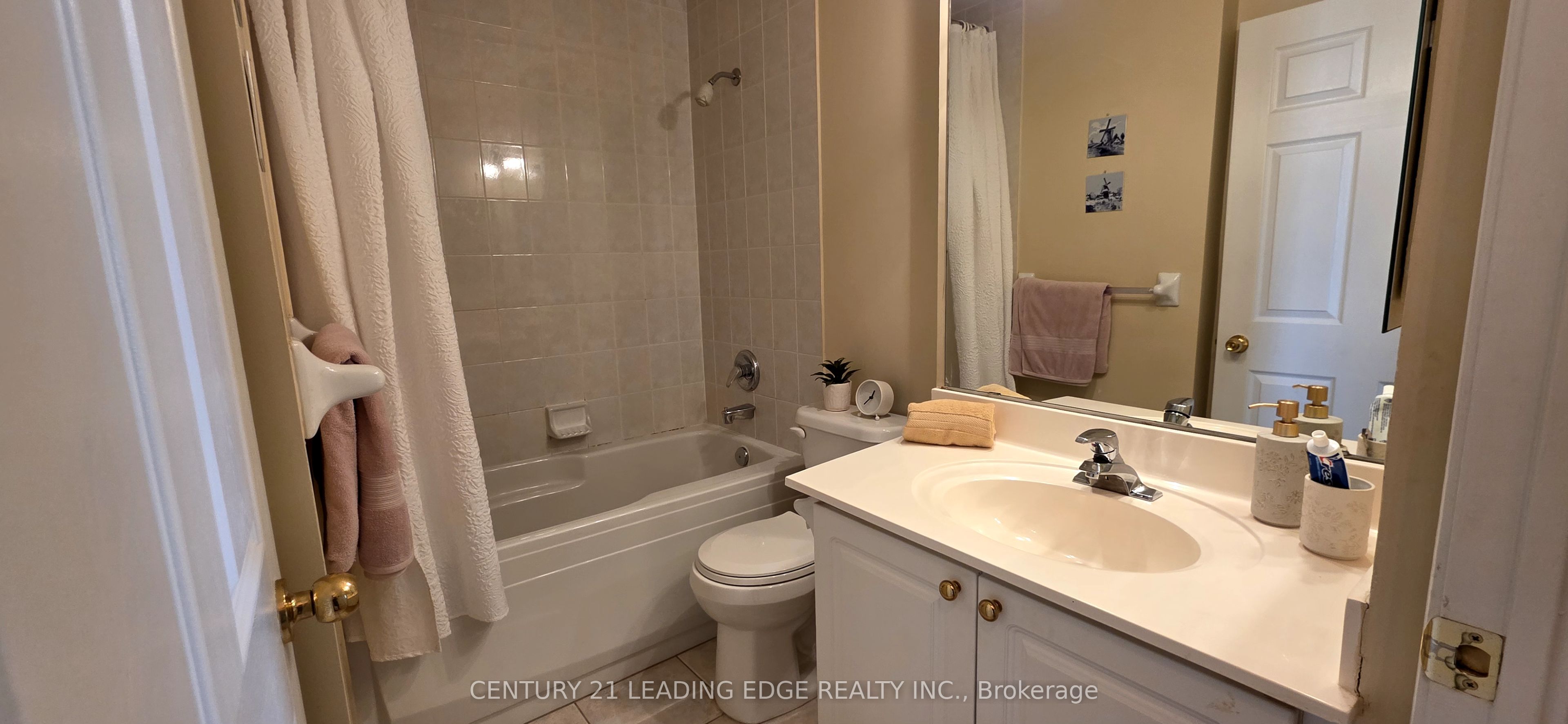 33 Empress Avenue Ph203 Property Photo 18