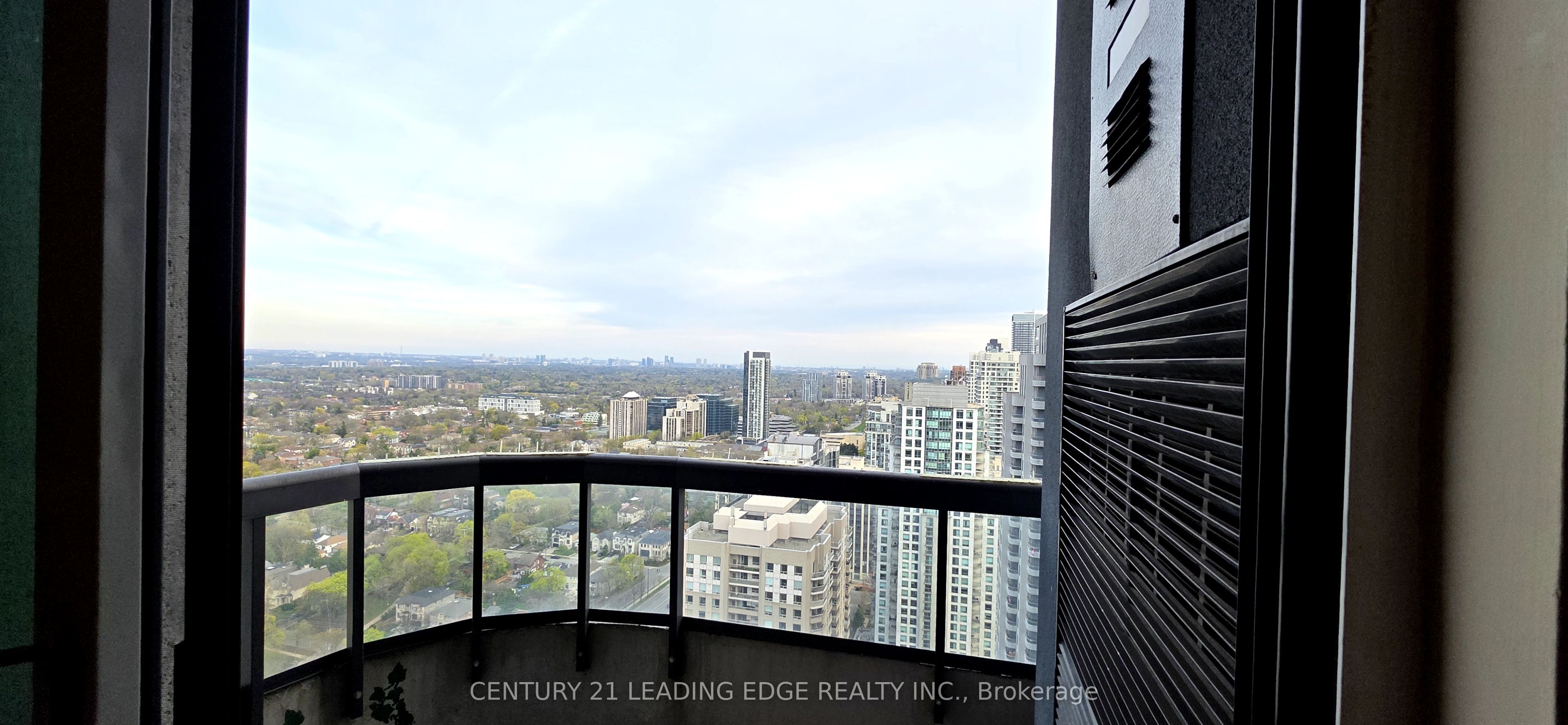 33 Empress Avenue Ph203 Property Photo 37