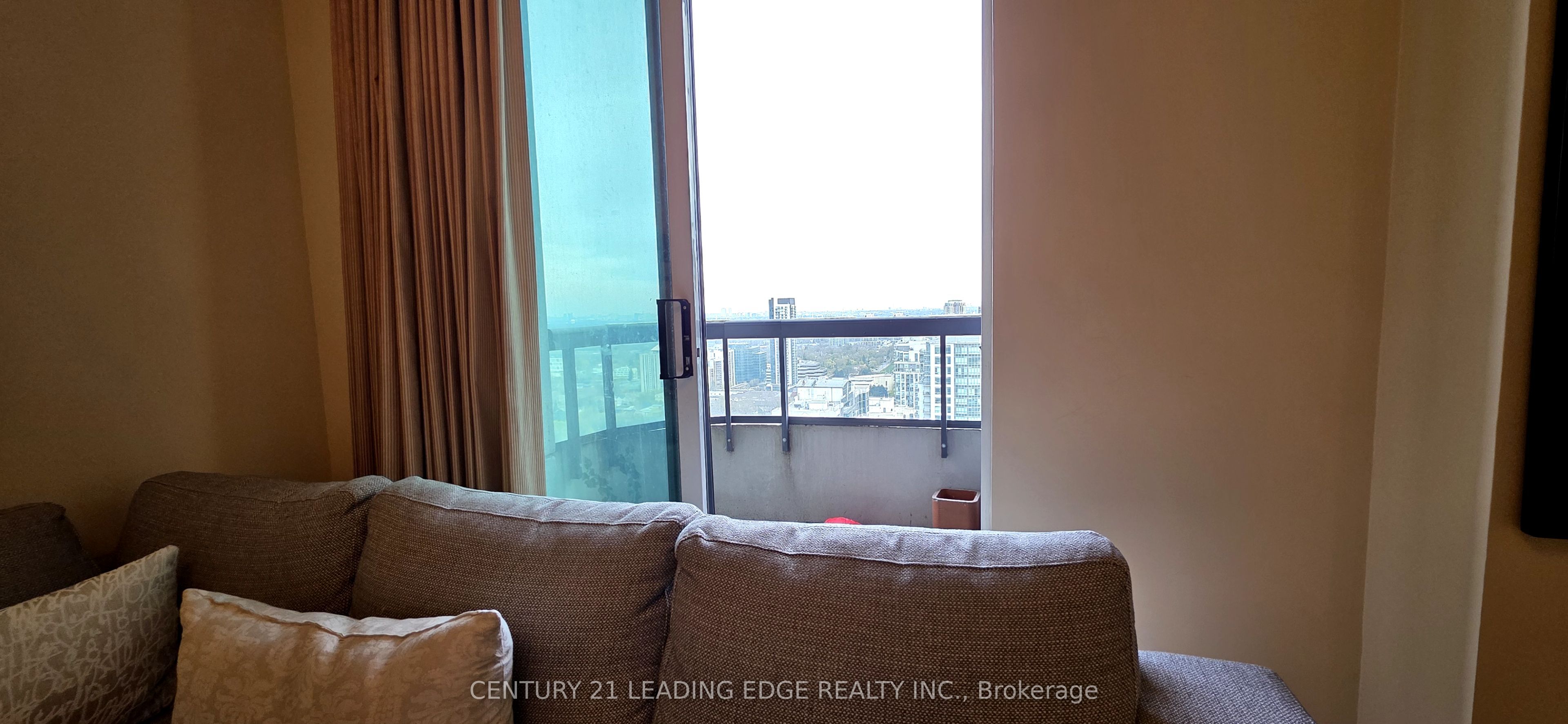 33 Empress Avenue Ph203 Property Photo 38