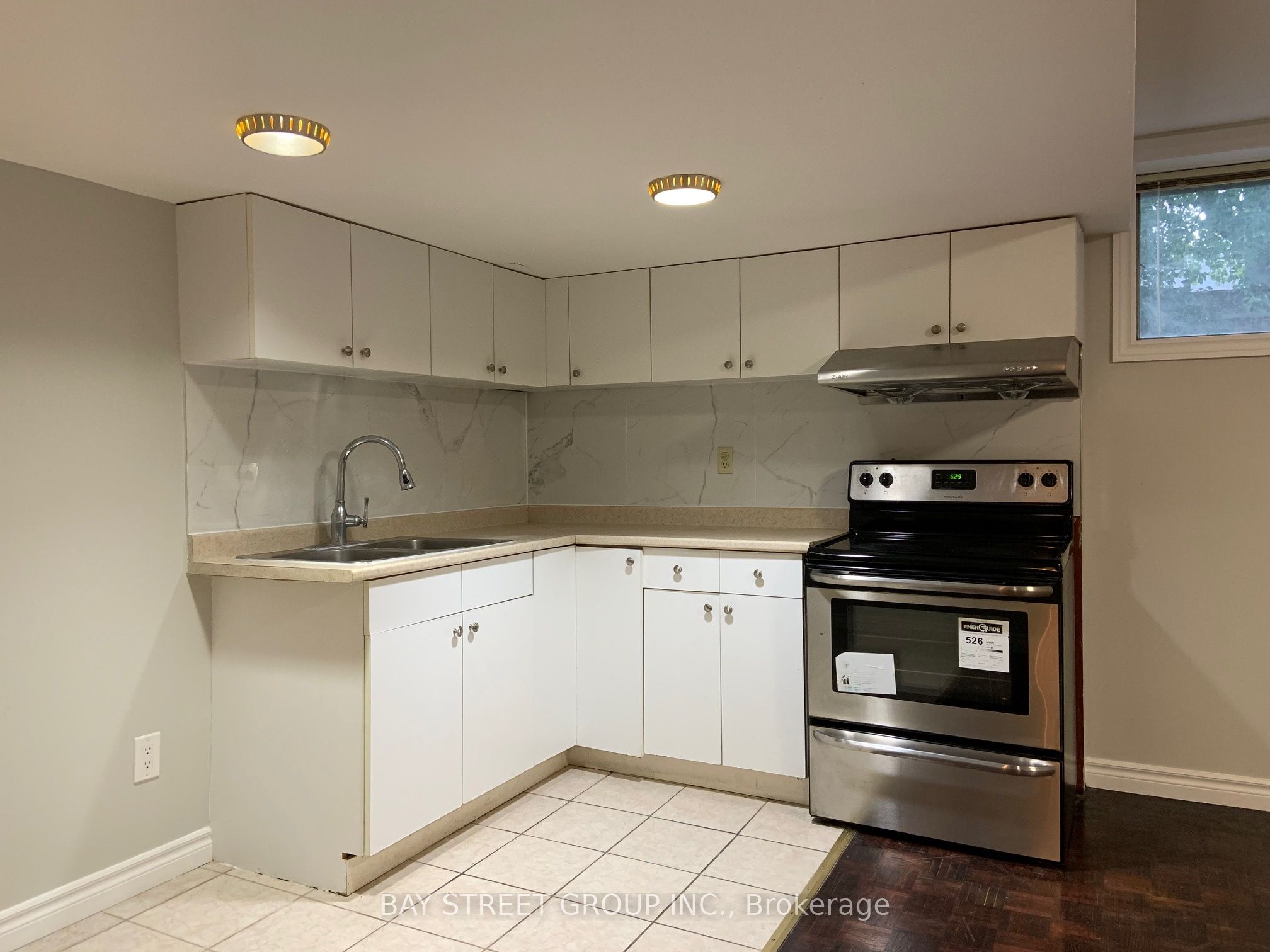 100 Charlton Boulevard Bsmt Property Photo 8