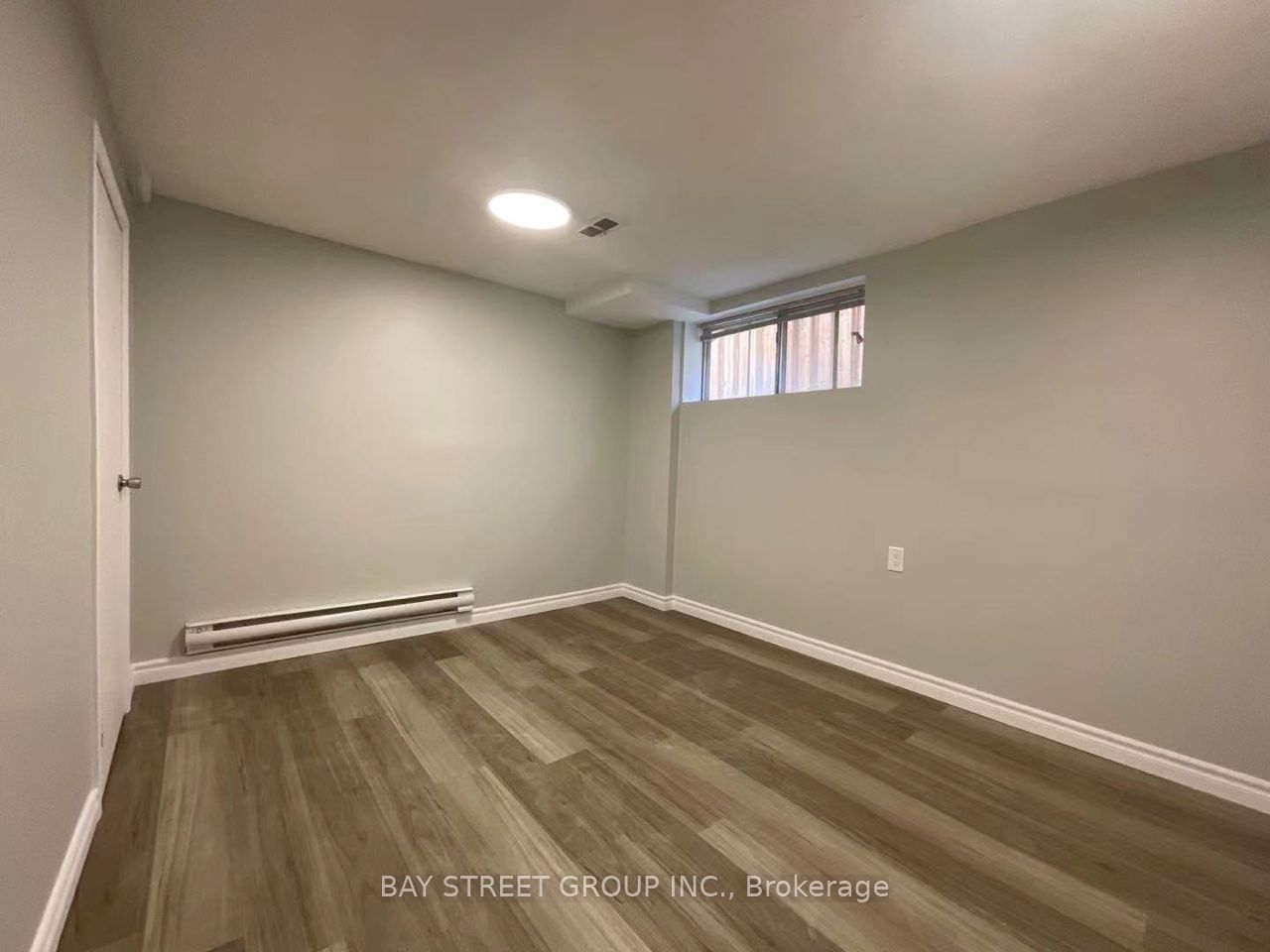 100 Charlton Boulevard Bsmt Property Photo 9