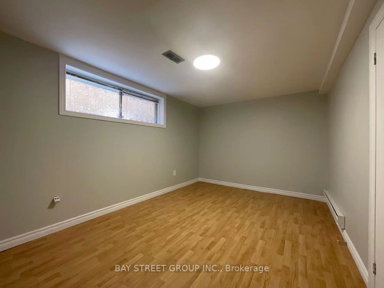 100 Charlton Boulevard Bsmt Property Photo 12