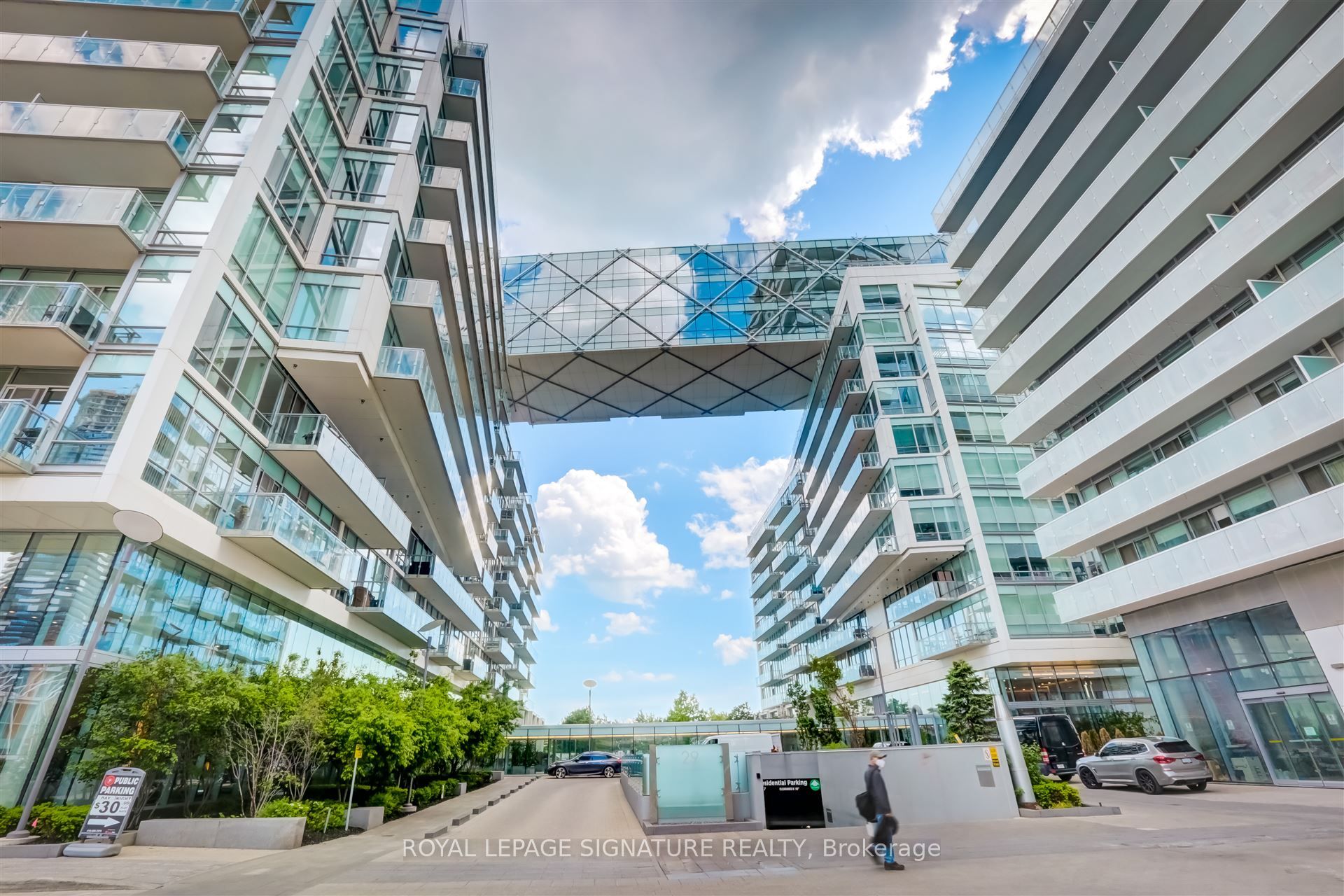 29 Queens Quay E 424 Property Photo 1