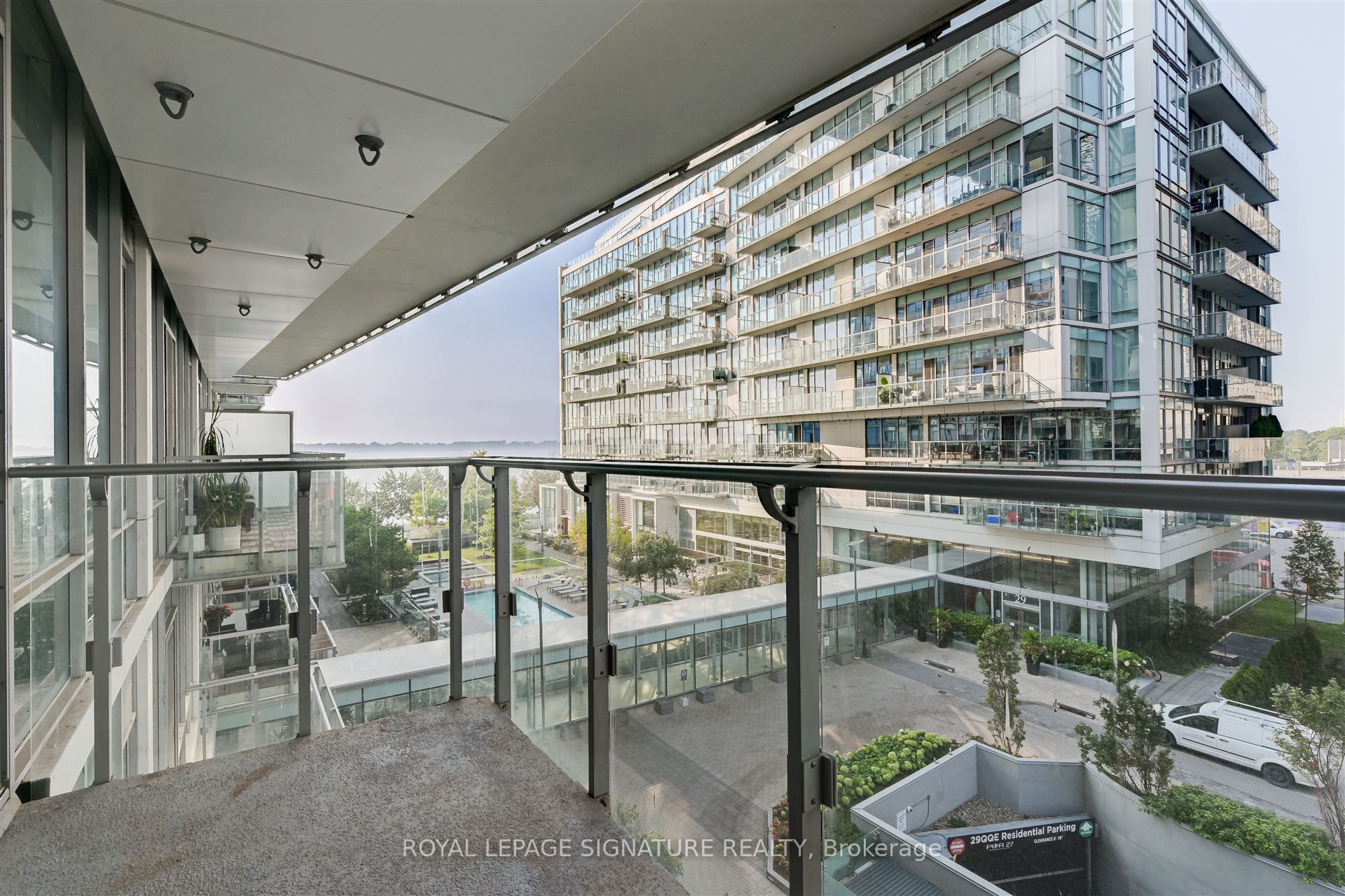 29 Queens Quay E 424 Property Photo 7