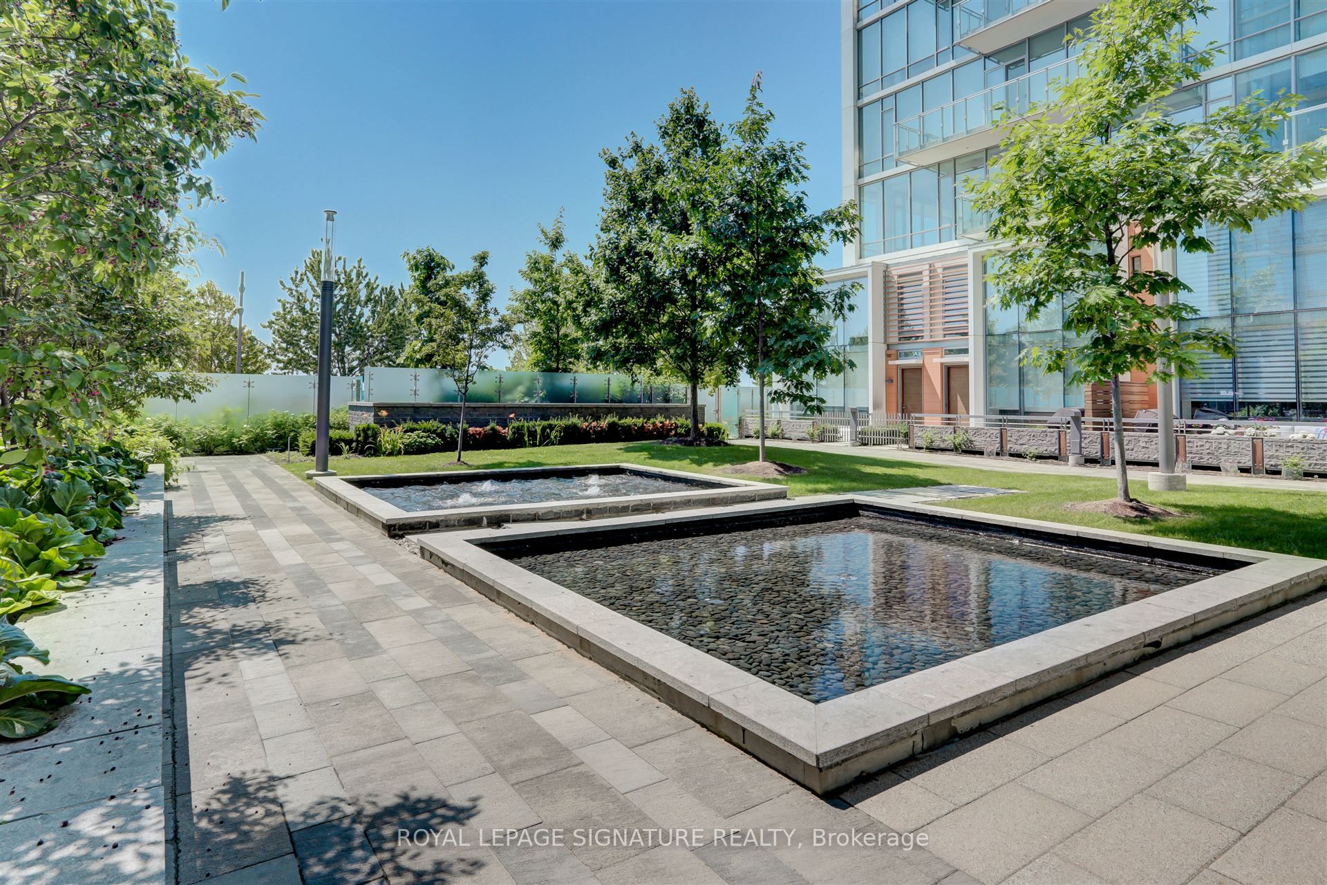 29 Queens Quay E 424 Property Photo 21