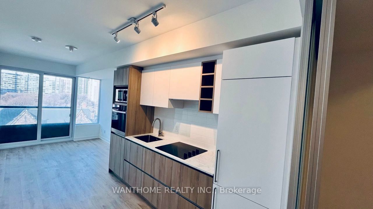 319 Jarvis Street 808 Property Photo 7