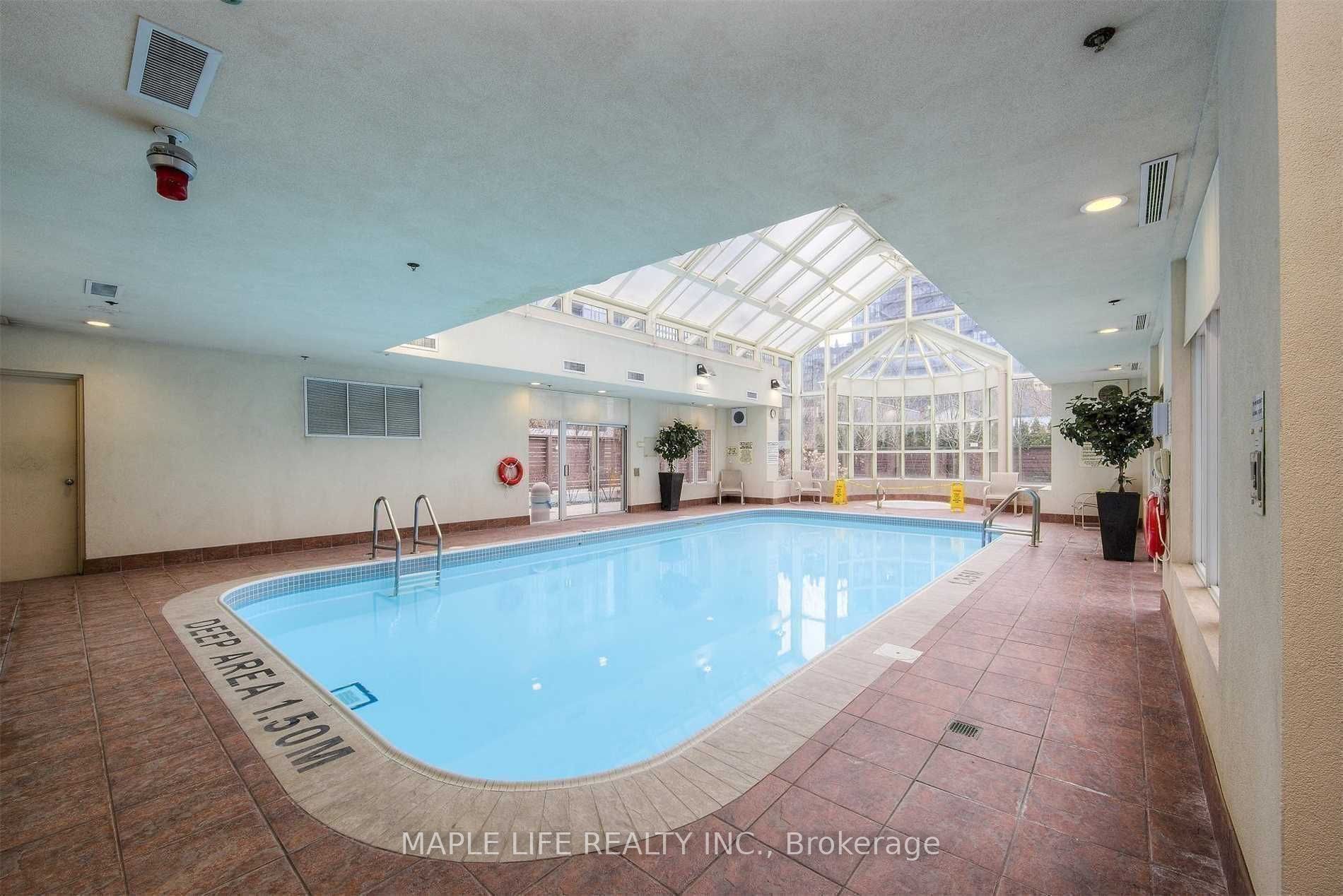 28 Ted Rogers Way 1802 Property Photo 6
