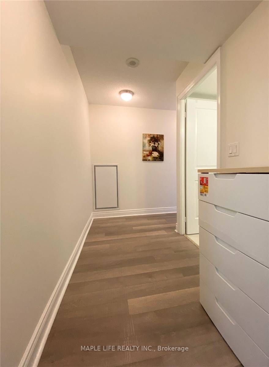 28 Ted Rogers Way 1802 Property Photo 7