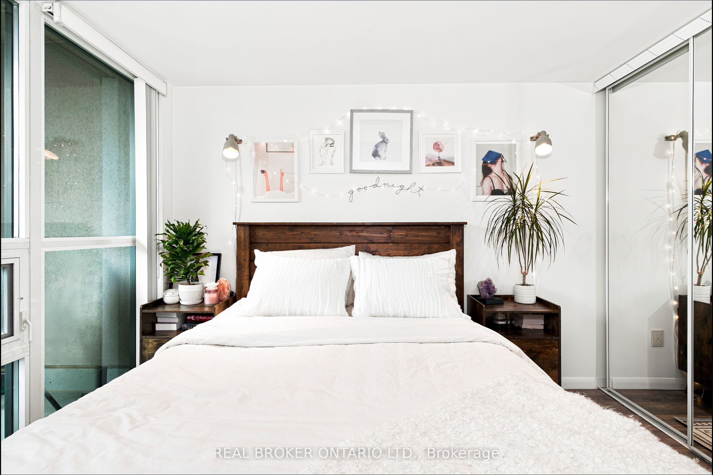 215 Fort York Boulevard 1312 Property Photo 23