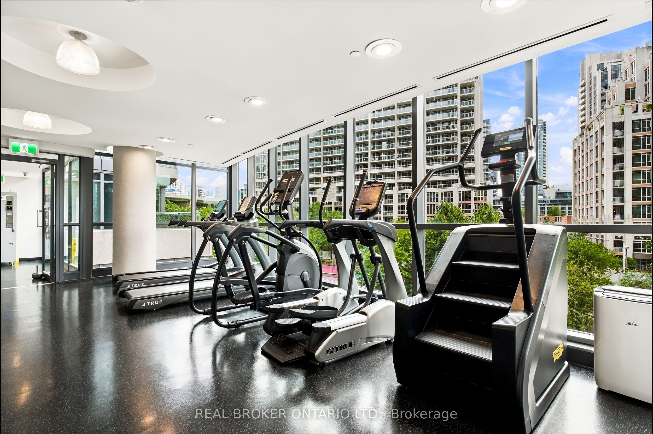 215 Fort York Boulevard 1312 Property Photo 27