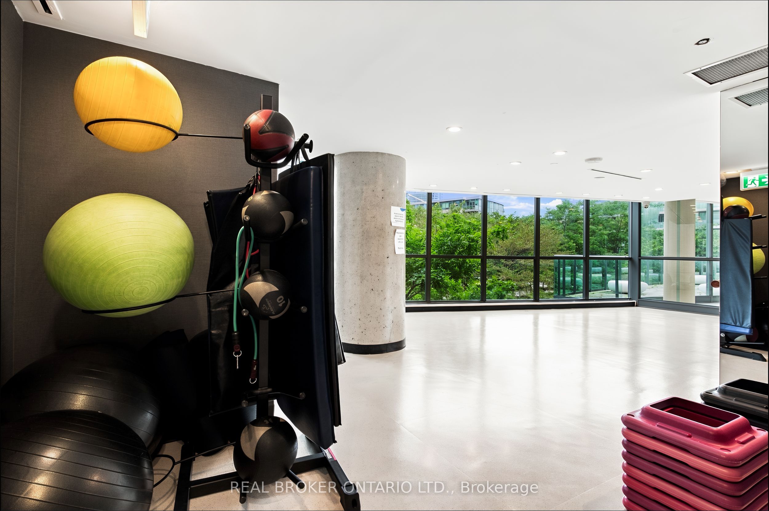 215 Fort York Boulevard 1312 Property Photo 28