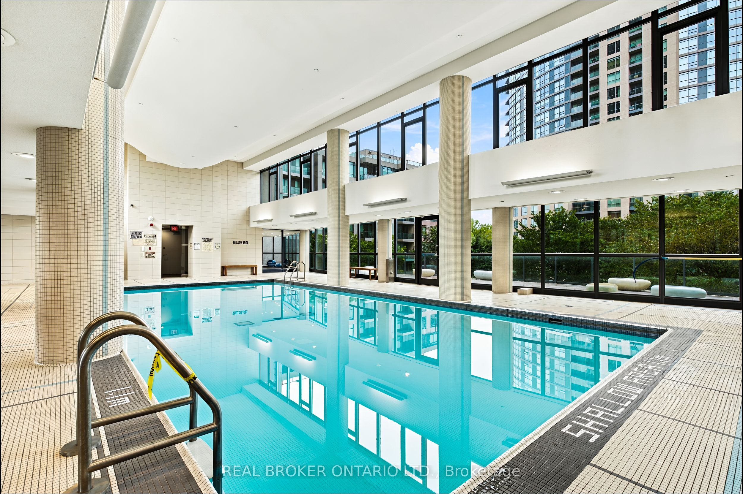 215 Fort York Boulevard 1312 Property Photo 32