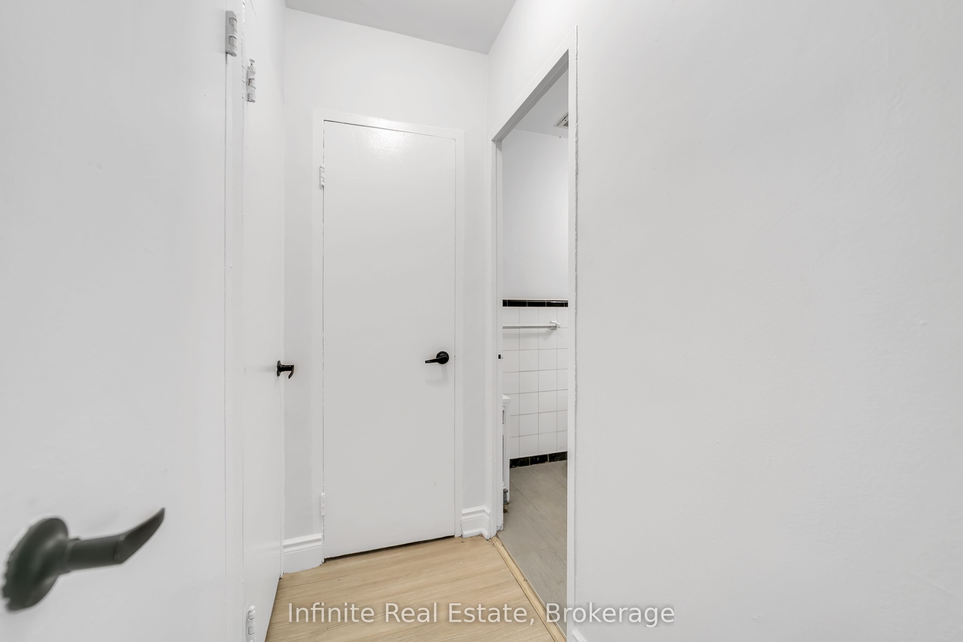 896 Eglinton Avenue E 111 Property Photo 5