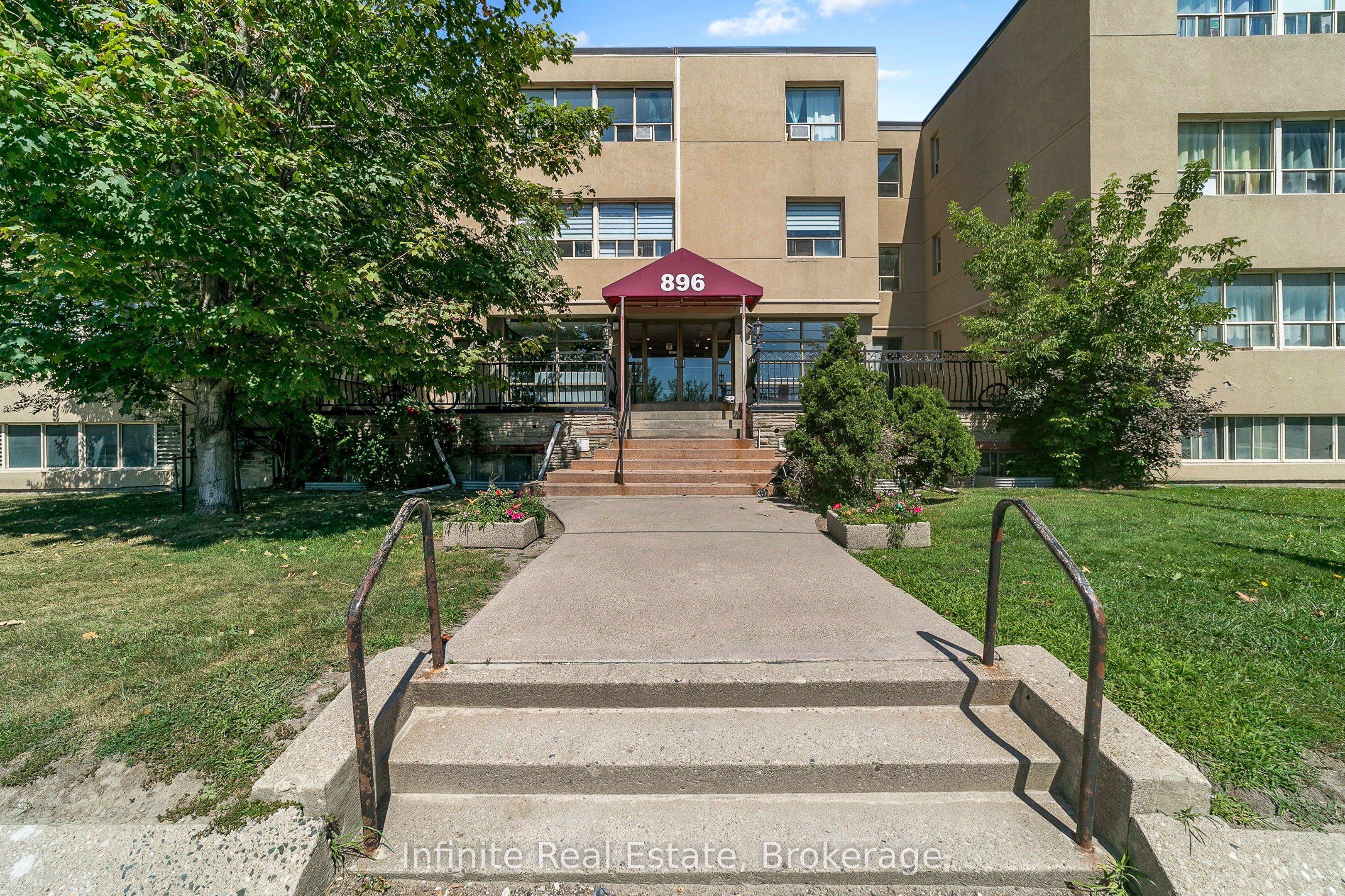 896 Eglinton Avenue E 111 Property Photo 17