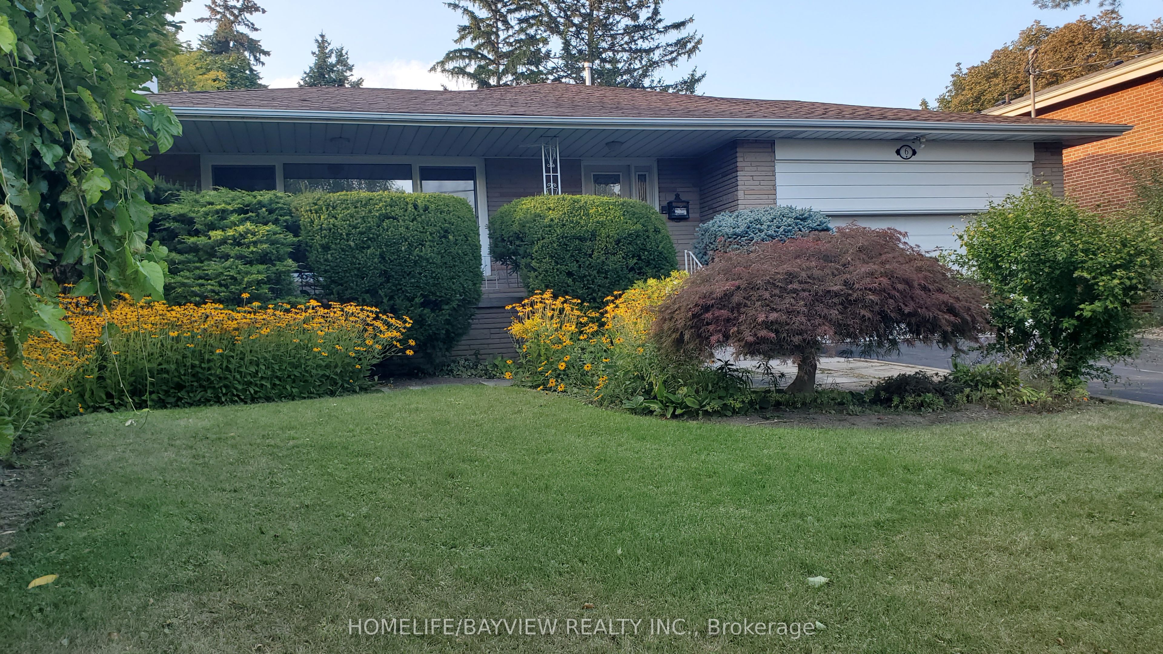 6 Restwell Crescent Property Photo 2
