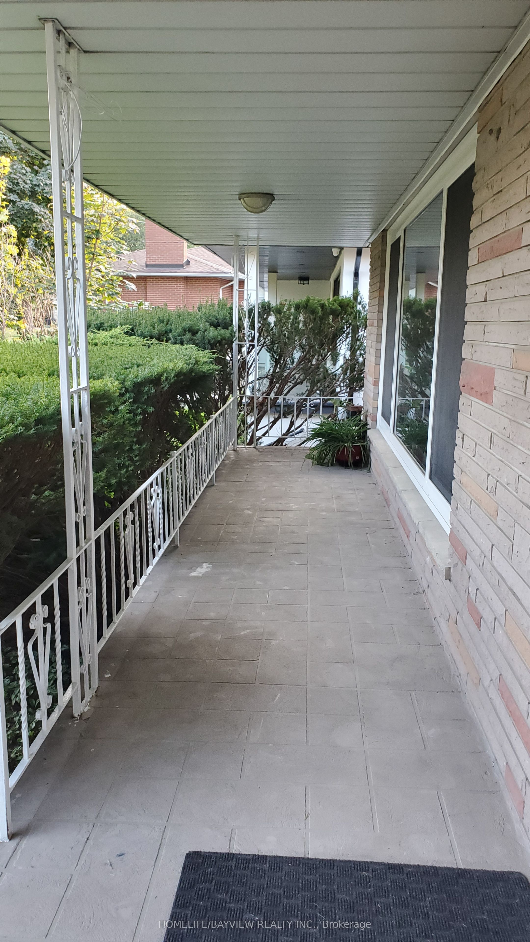 6 Restwell Crescent Property Photo 4
