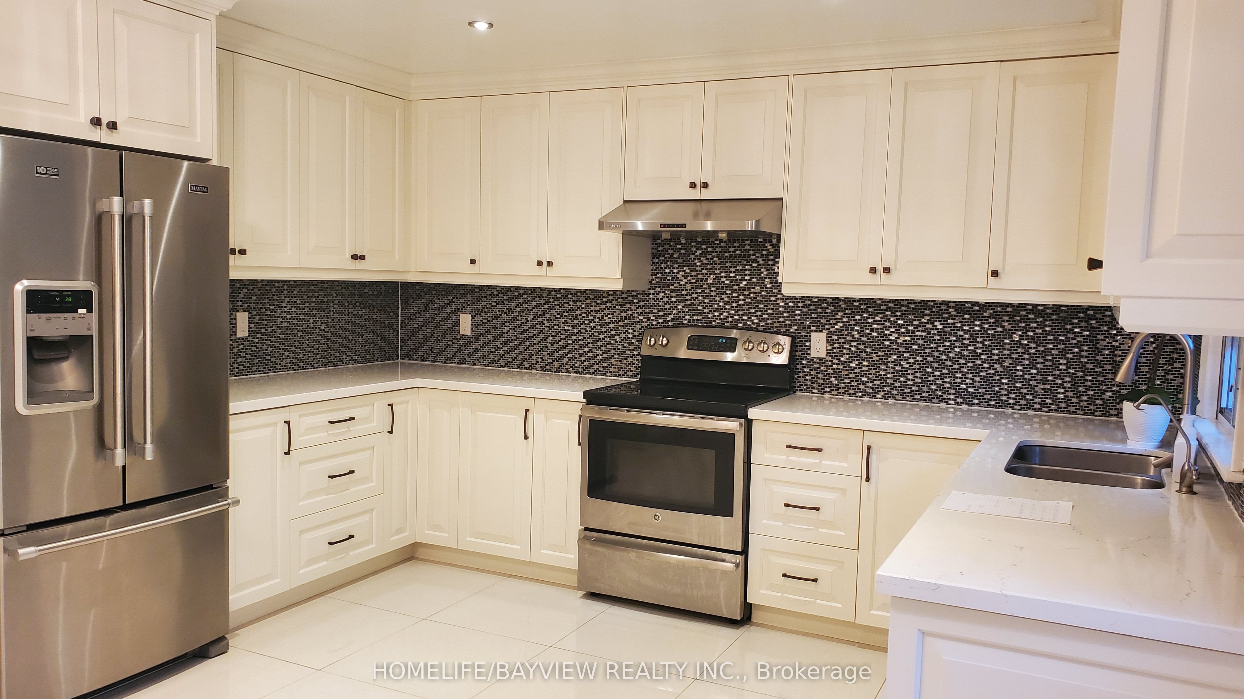 6 Restwell Crescent Property Photo 9
