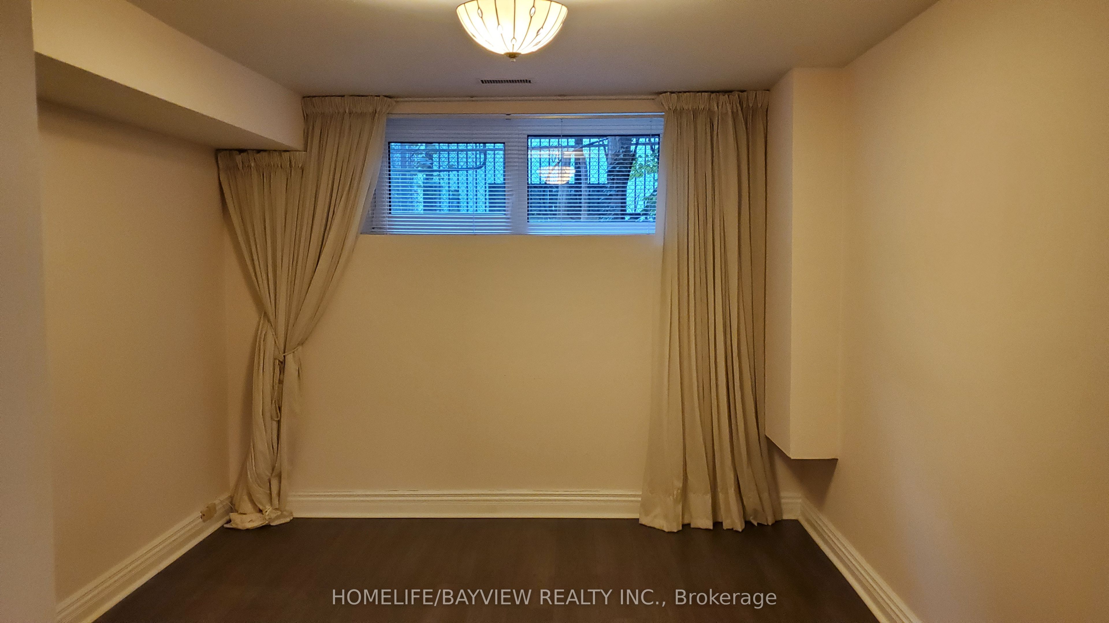 6 Restwell Crescent Property Photo 36