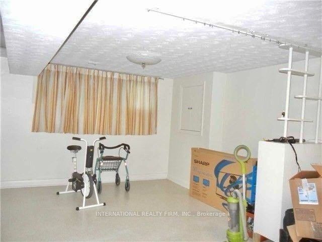 198 Waterloo Avenue Property Photo 10