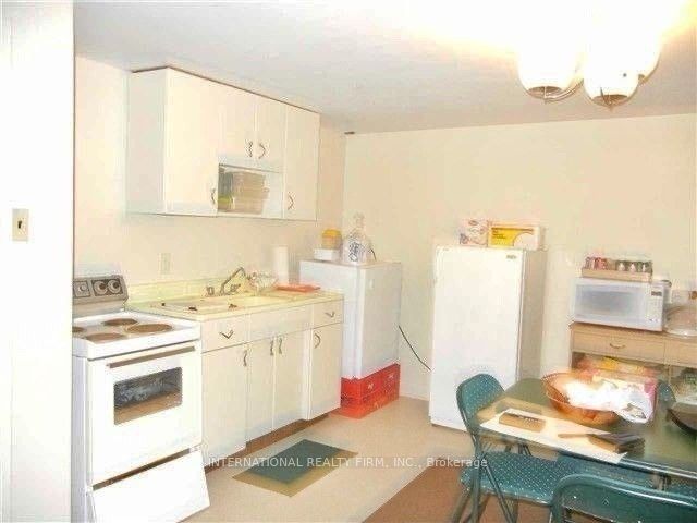 198 Waterloo Avenue Property Photo 11