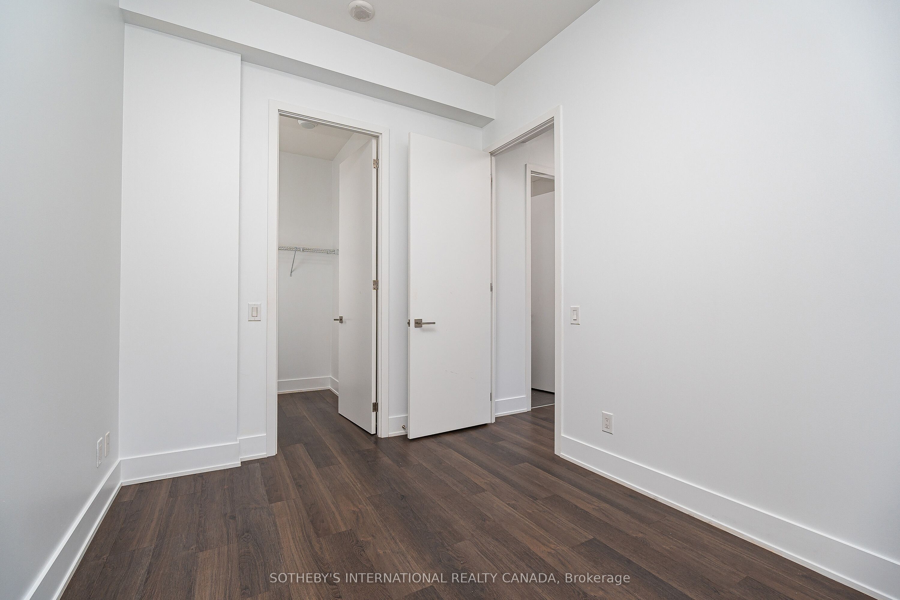 111 St Clair Avenue W 406 Property Photo 13
