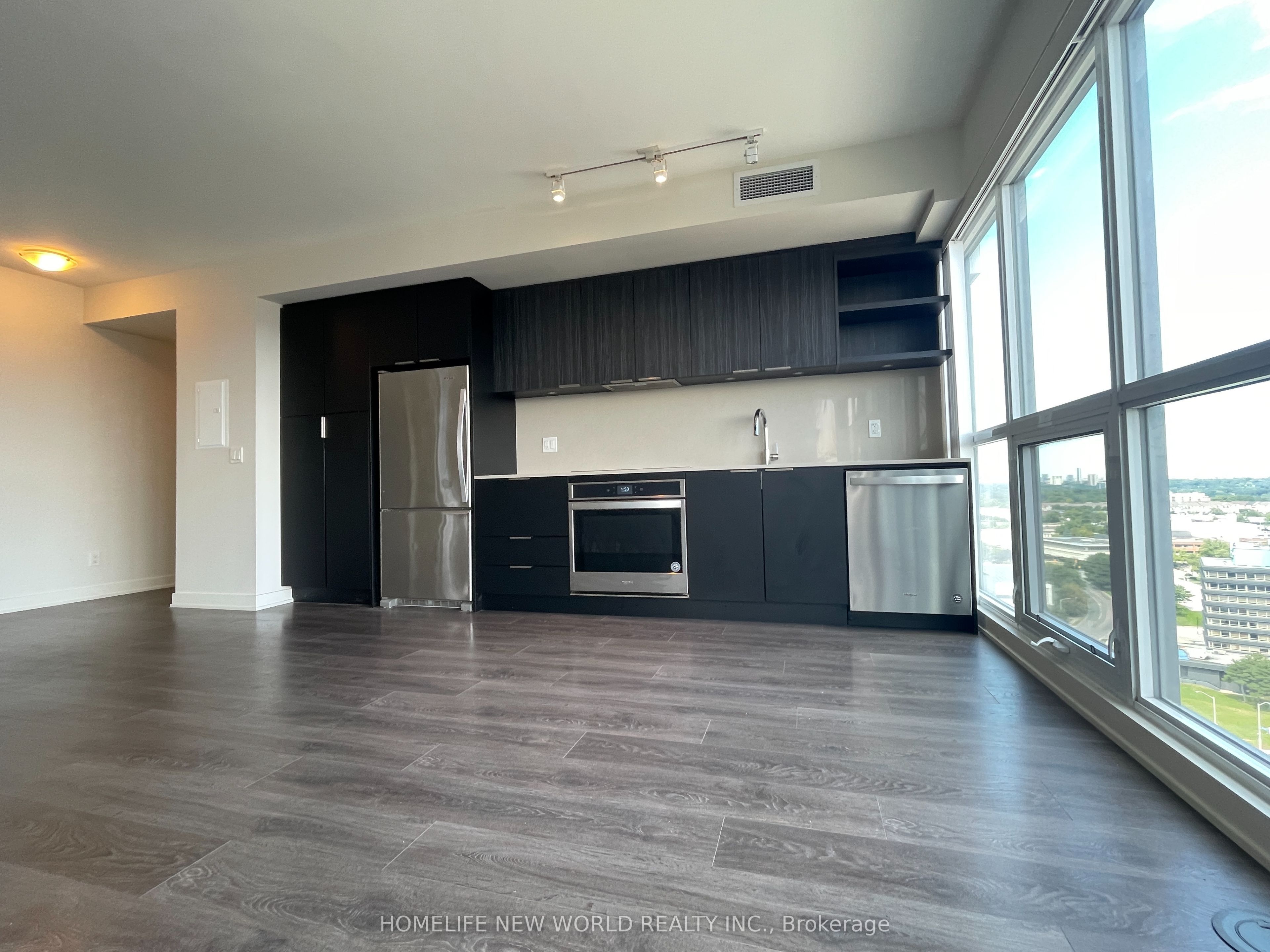 6 Sonic Way 1507 Property Photo 9