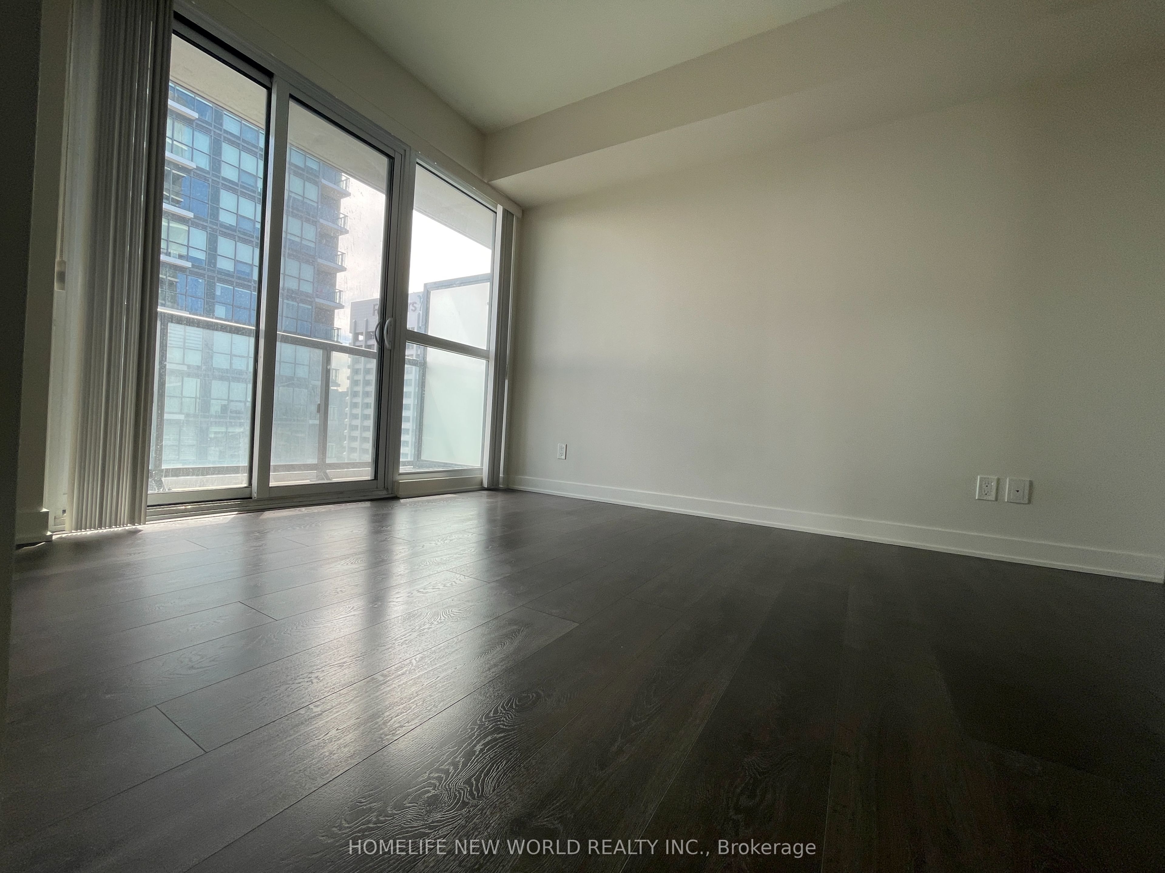 6 Sonic Way 1507 Property Photo 11