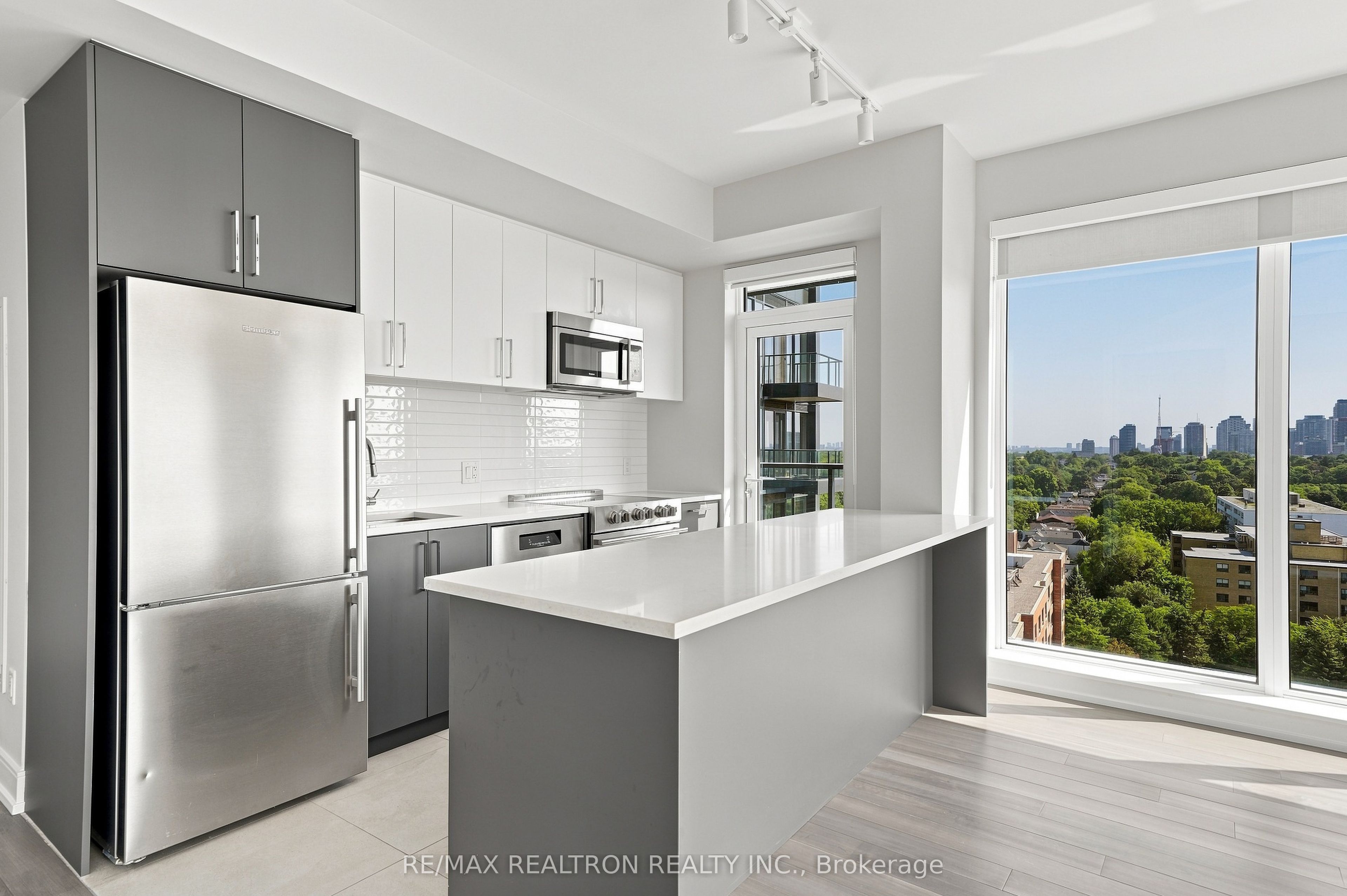 2525 Bathurst Street 1202 Property Photo 4