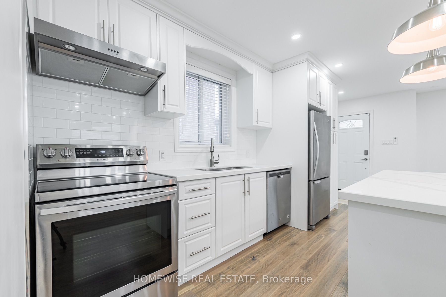 86 Fairleigh Crescent Property Photo 12