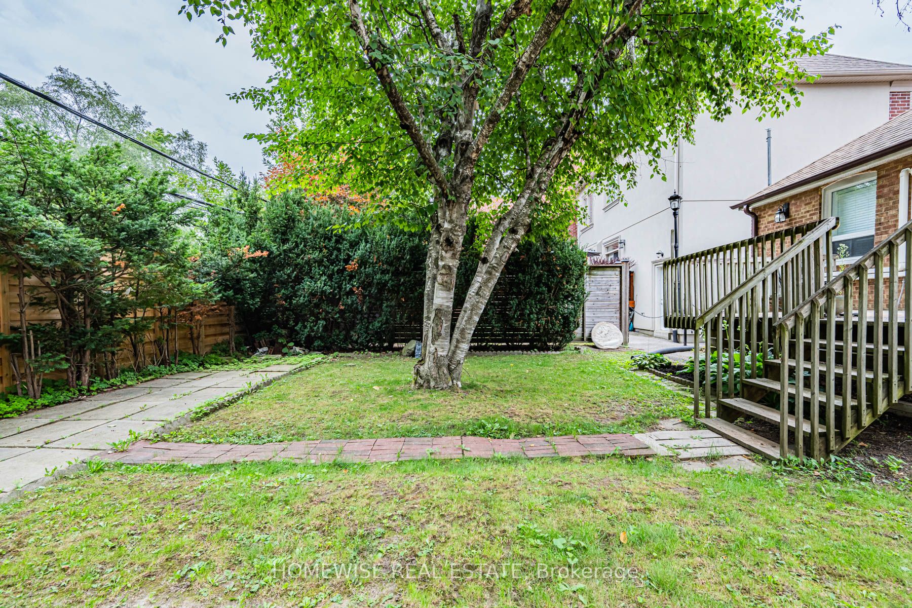 86 Fairleigh Crescent Property Photo 33
