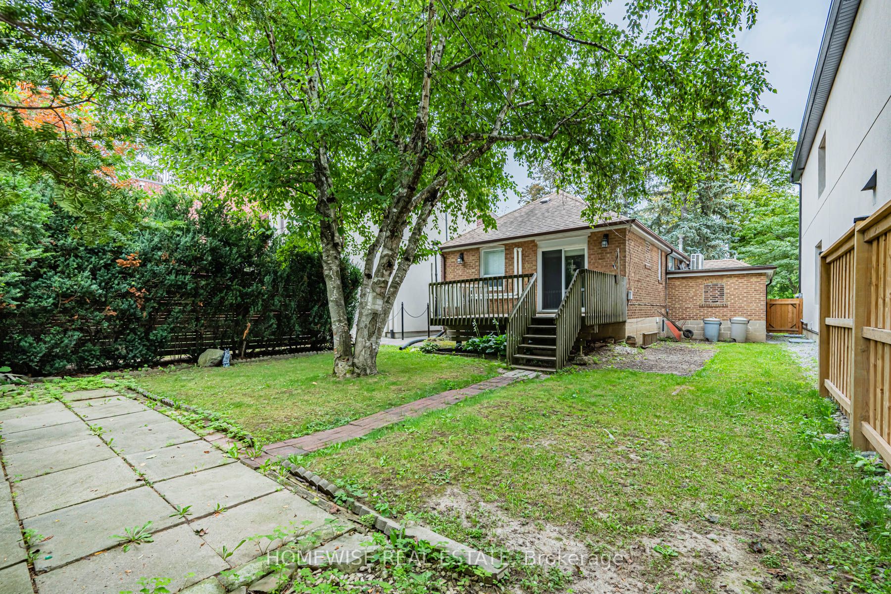 86 Fairleigh Crescent Property Photo 34