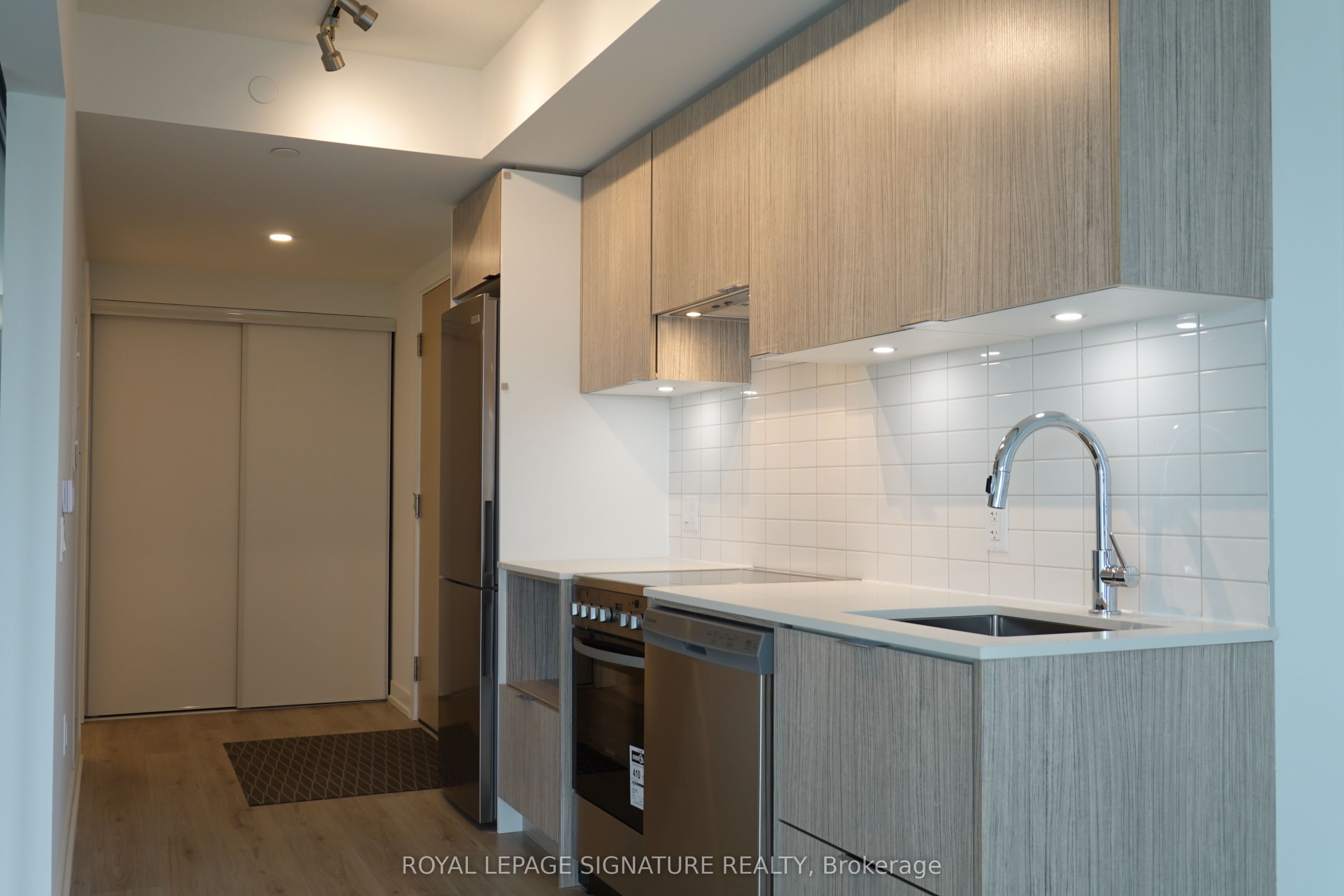395 Bloor Street E 3211 Property Photo 10