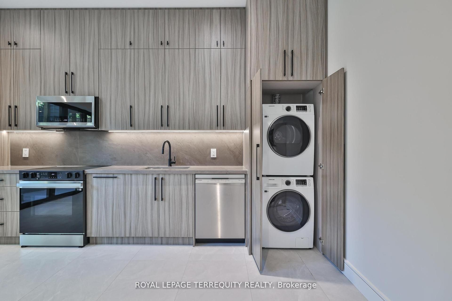 741 Woburn Avenue Property Photo 46