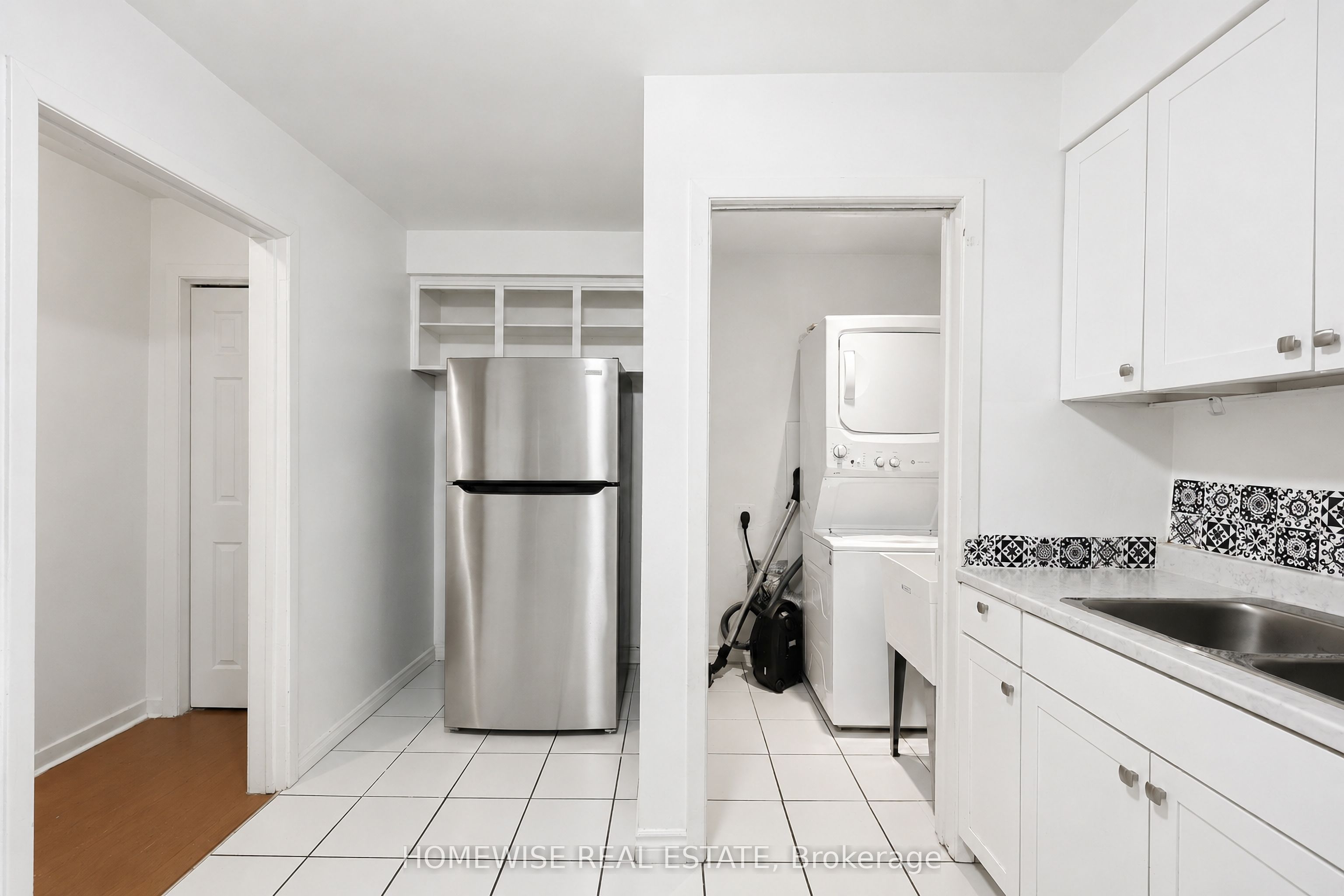 961a Eglinton Avenue Rear Property Photo 7