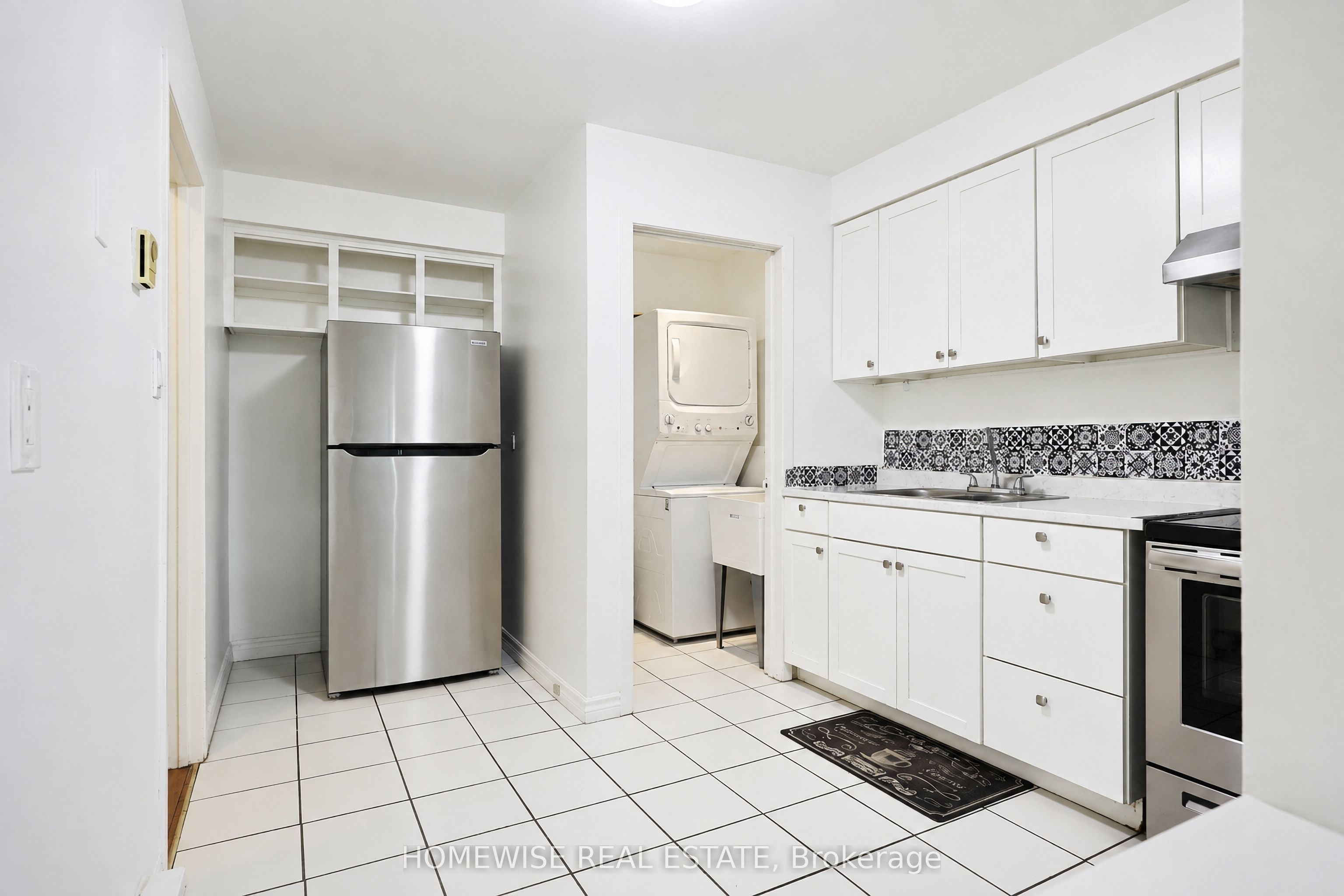 961a Eglinton Avenue Rear Property Photo 8