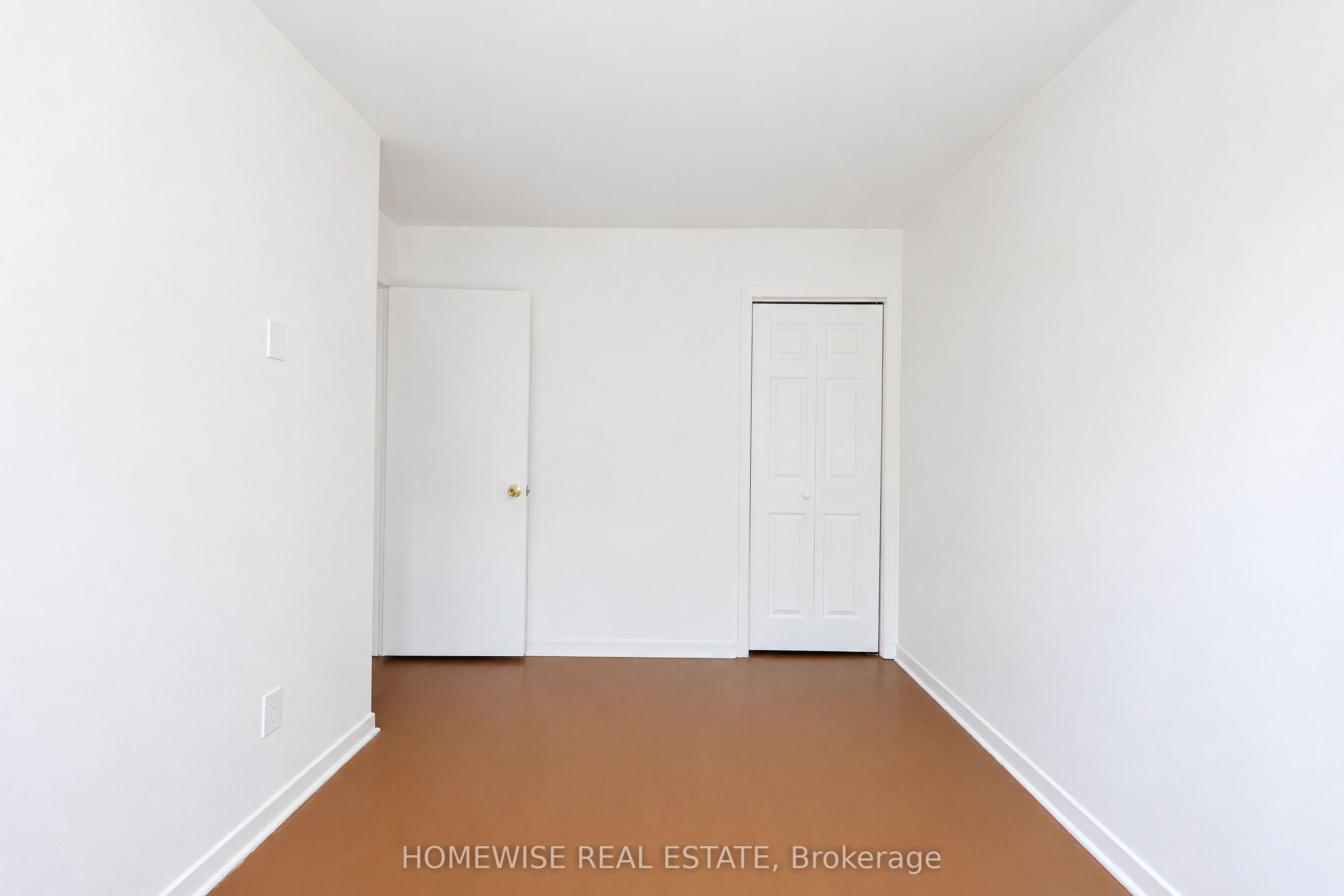 961a Eglinton Avenue Rear Property Photo 22