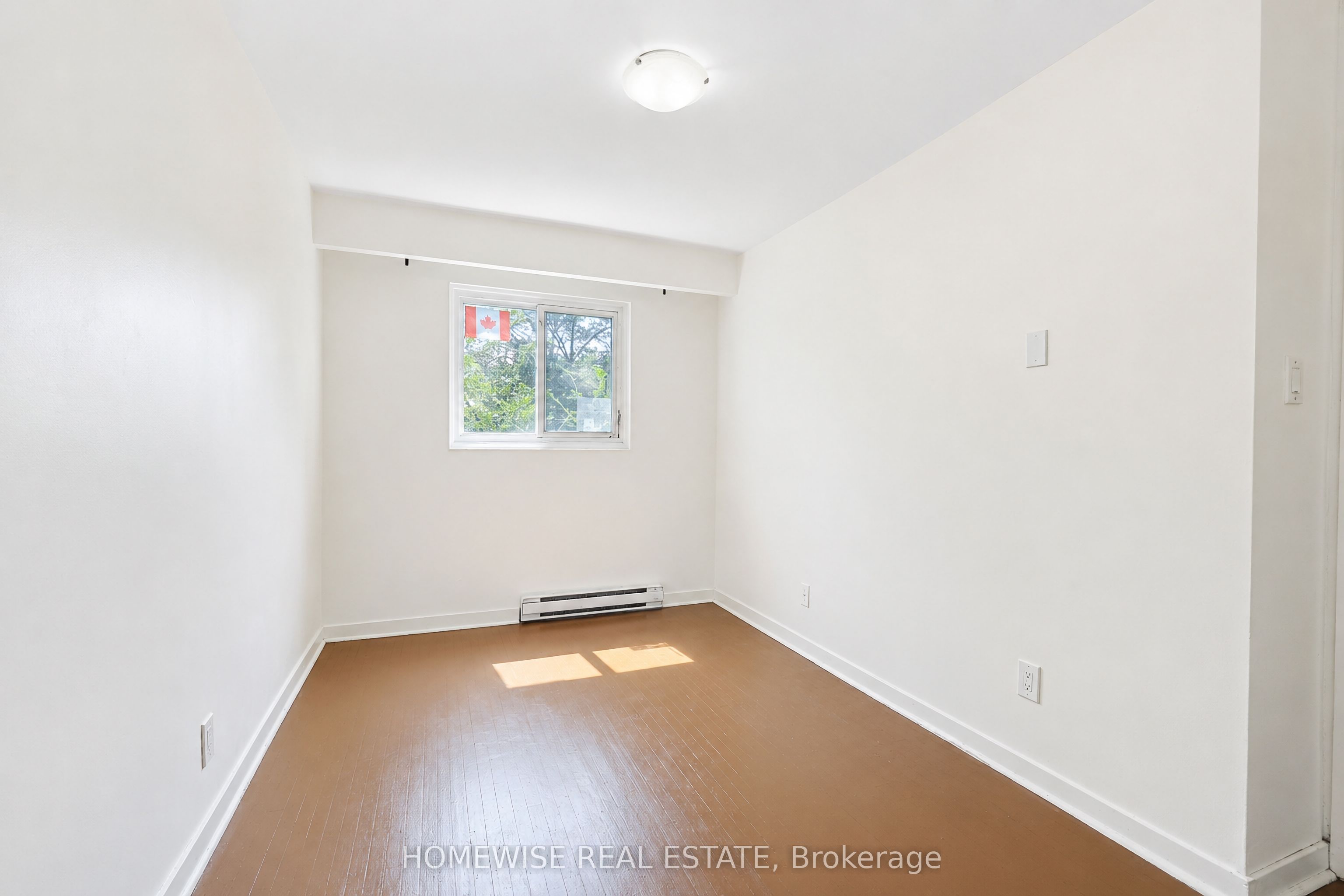 961a Eglinton Avenue Rear Property Photo 23