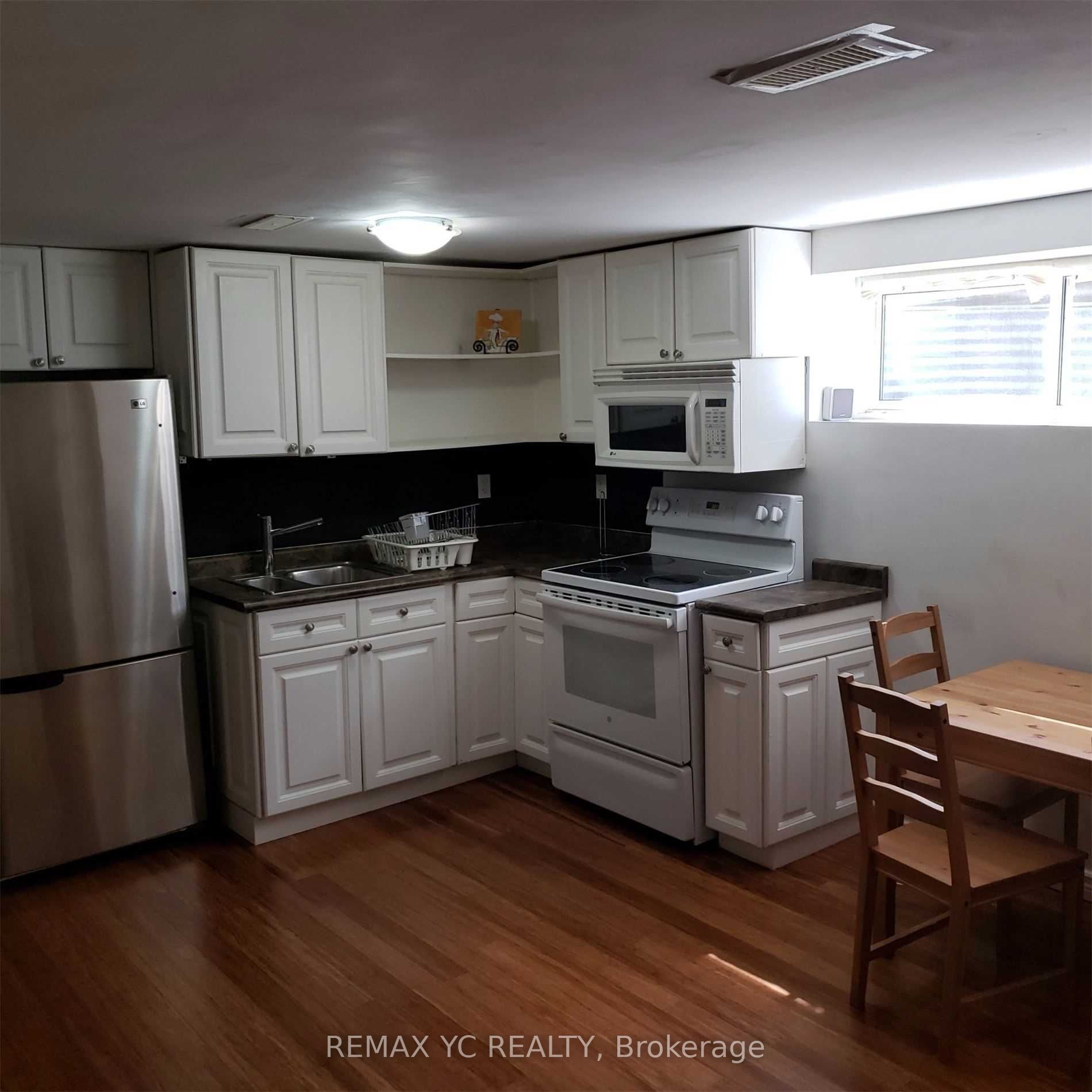 12 Monarchwood Crescent Bsmt Property Photo 2